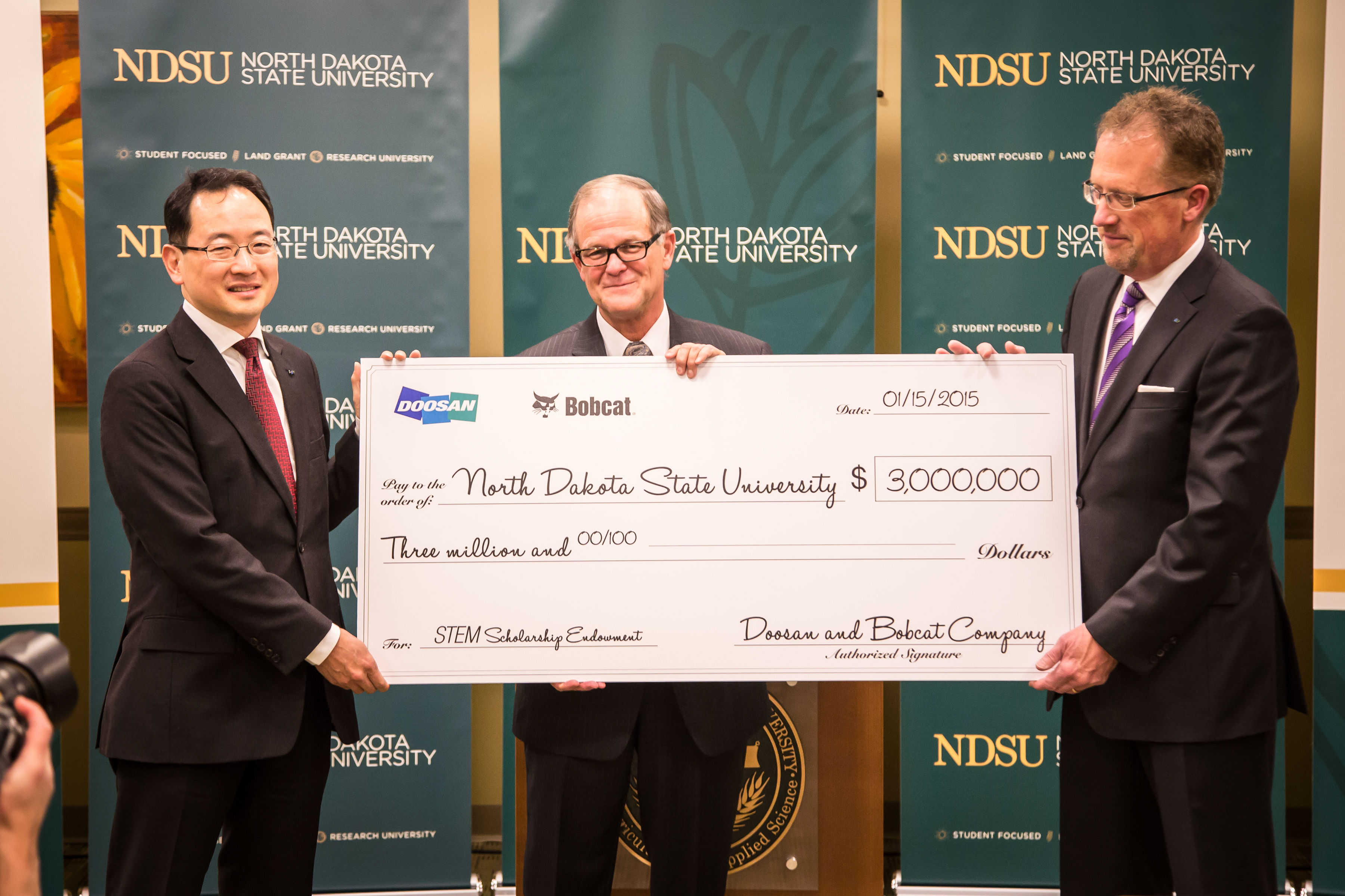 Doosan and Bobcat Company Donate $3 Million to NDSU for Scholarship Endowment