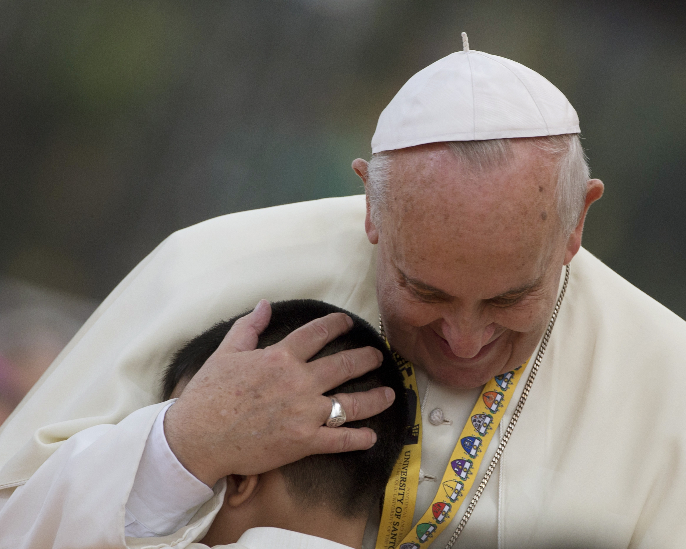 Pope leaves Manila after drawing record crowd of 6 million