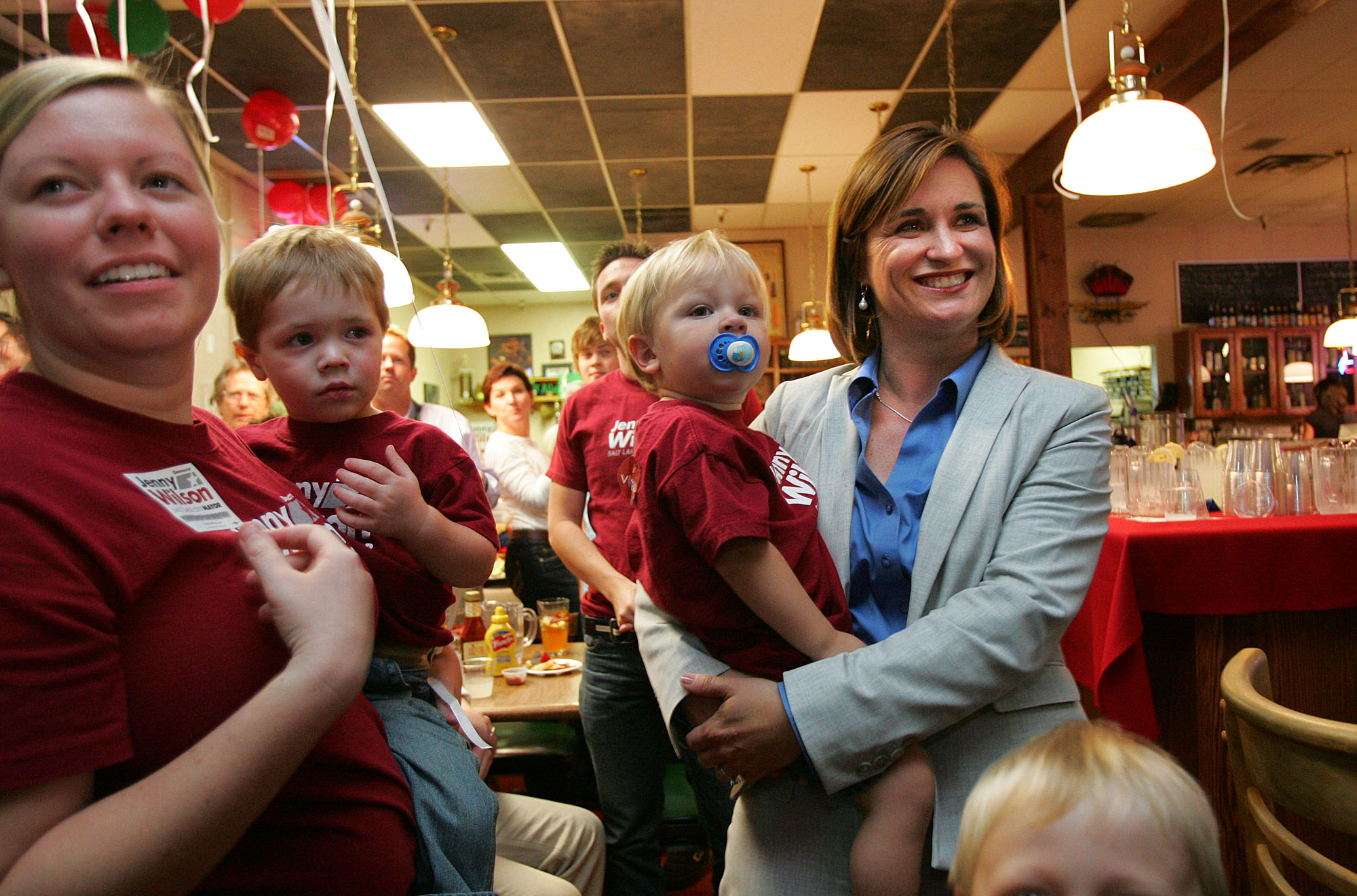 Women's group teaches to balance public office, family life