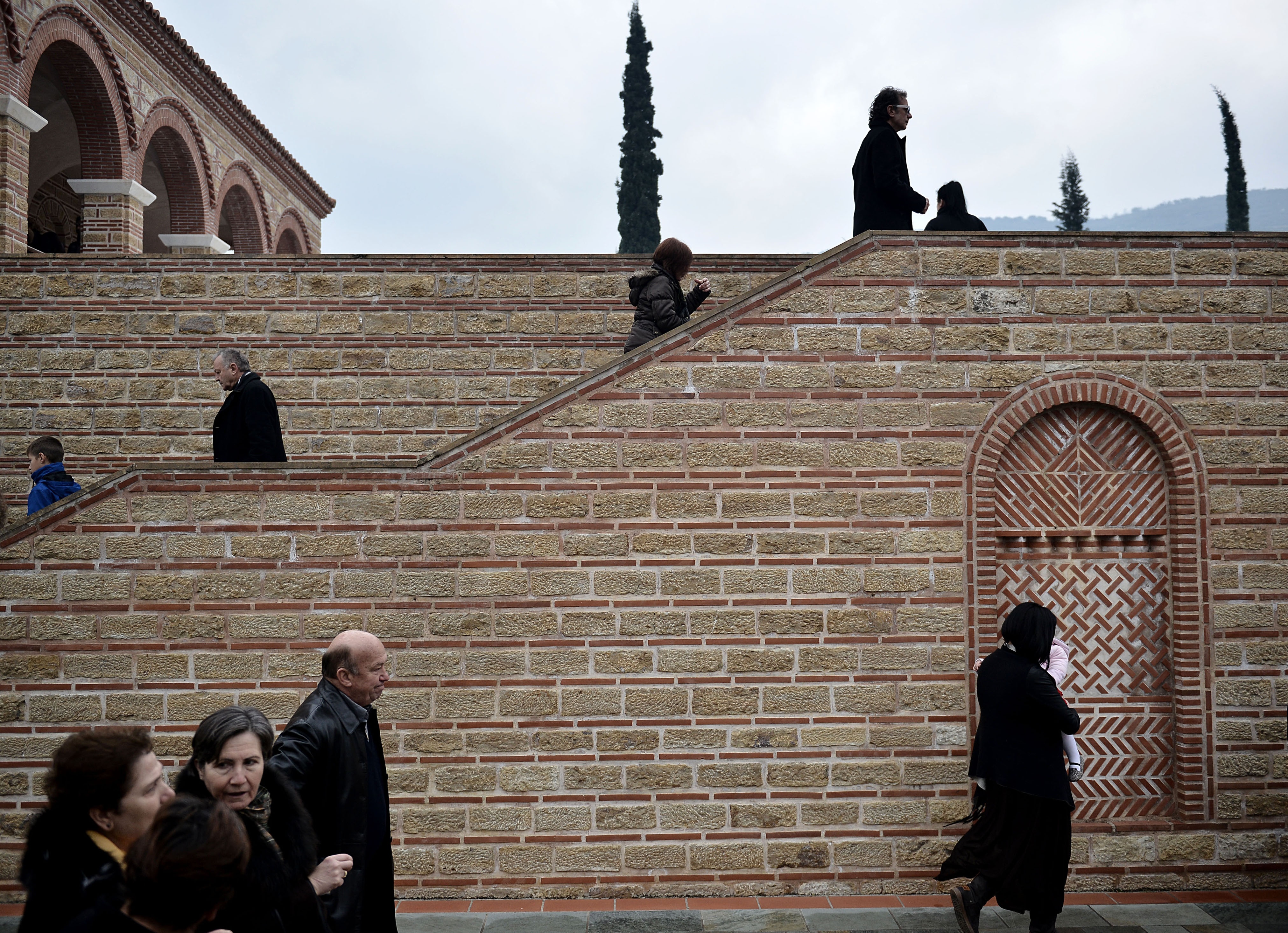 Faithful flock to grave of new Greek Orthodox saint