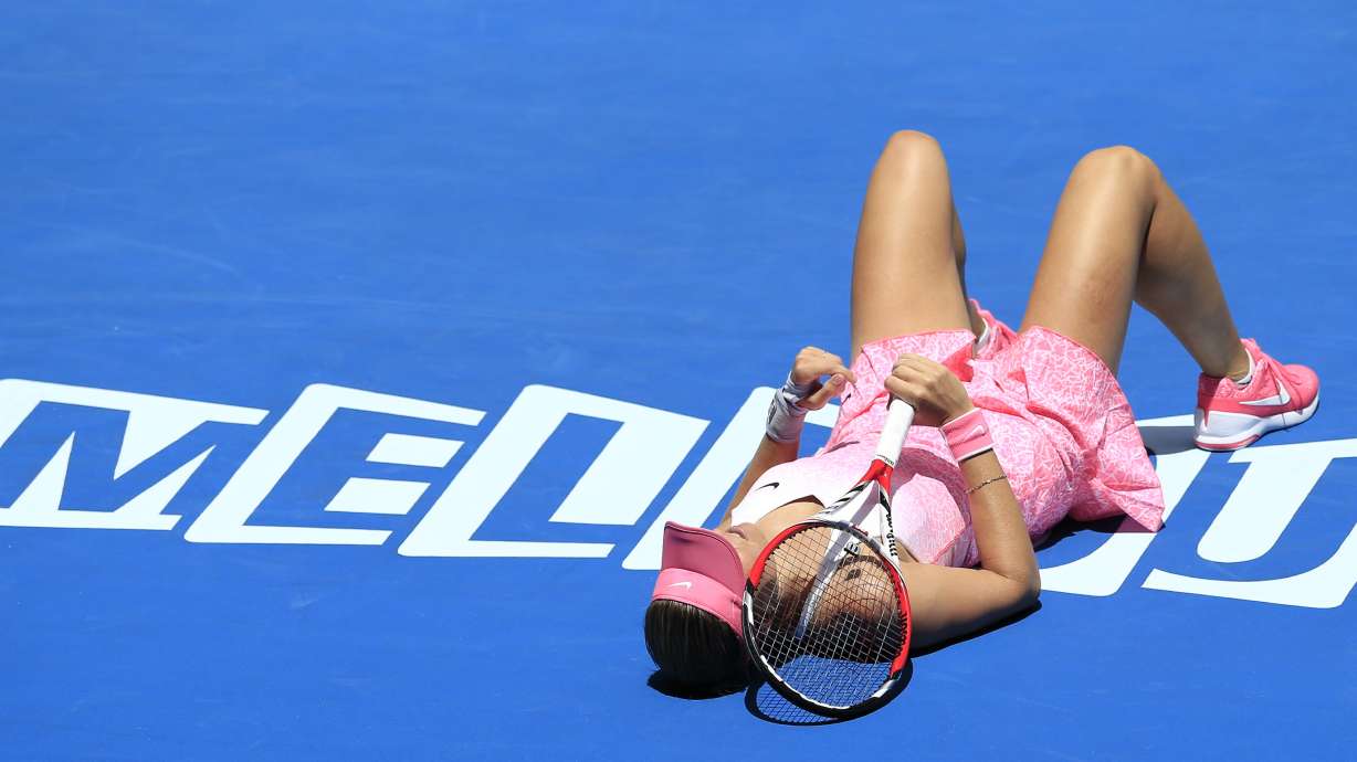 Rafael Nadal advances with emphatic win at Australian Open