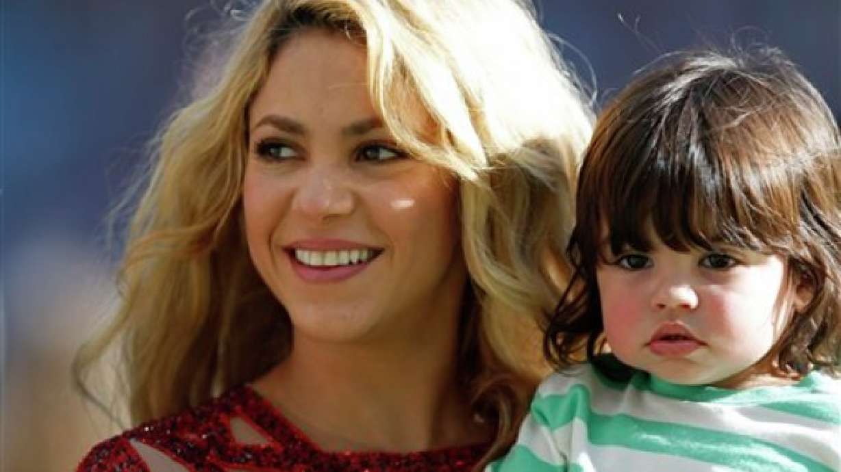 Shakira y Piqué invitan a baby shower mundial