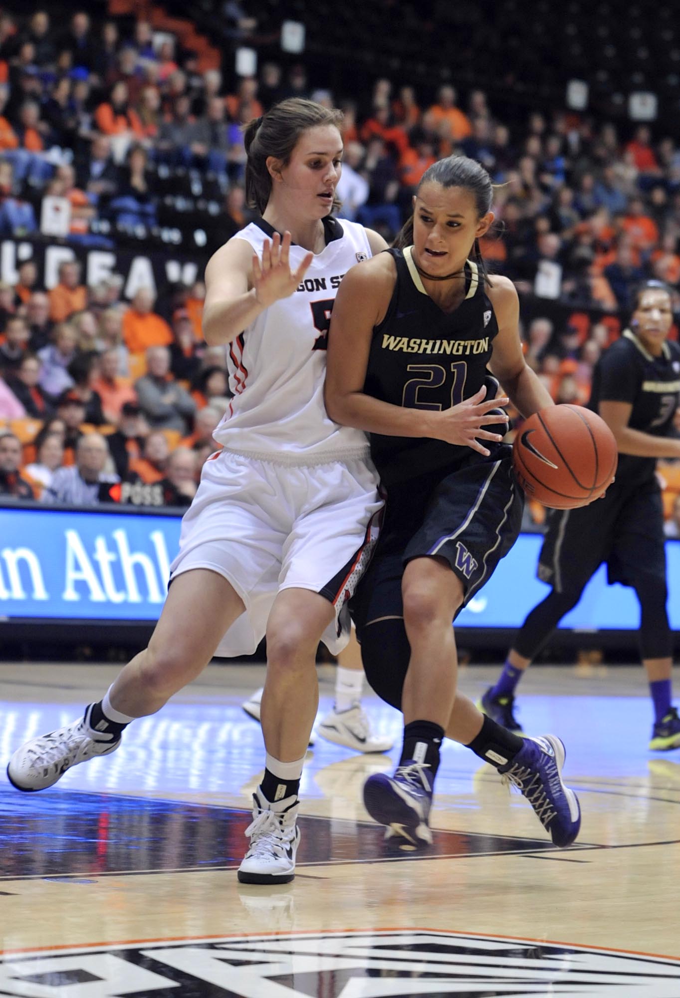 Weisner leads No. 9 Oregon St. to 75-67 win over Washington