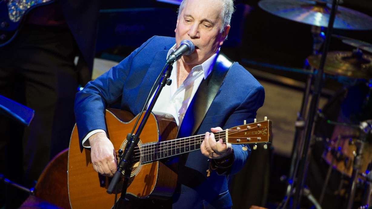 James Taylor, Paul Simon perform at benefit for jazz great
