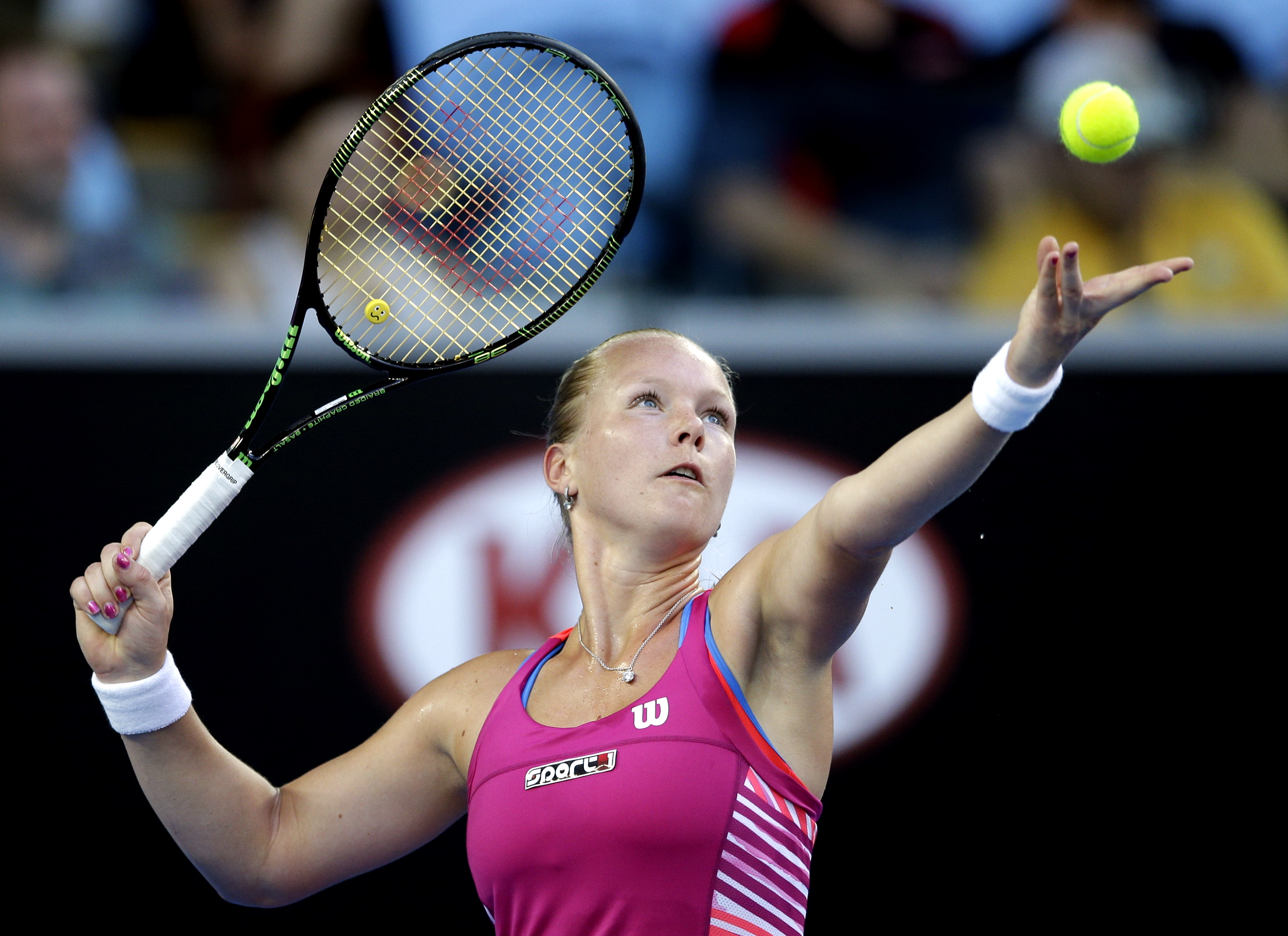 Bouchard wins easily in Australian Open's second round