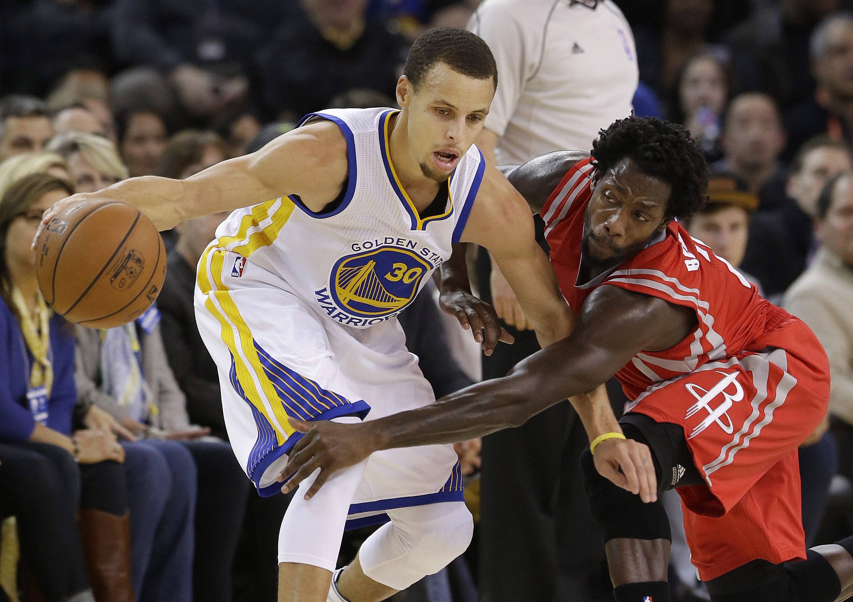 Curry gets angry, Warriors beat Rockets 126-113