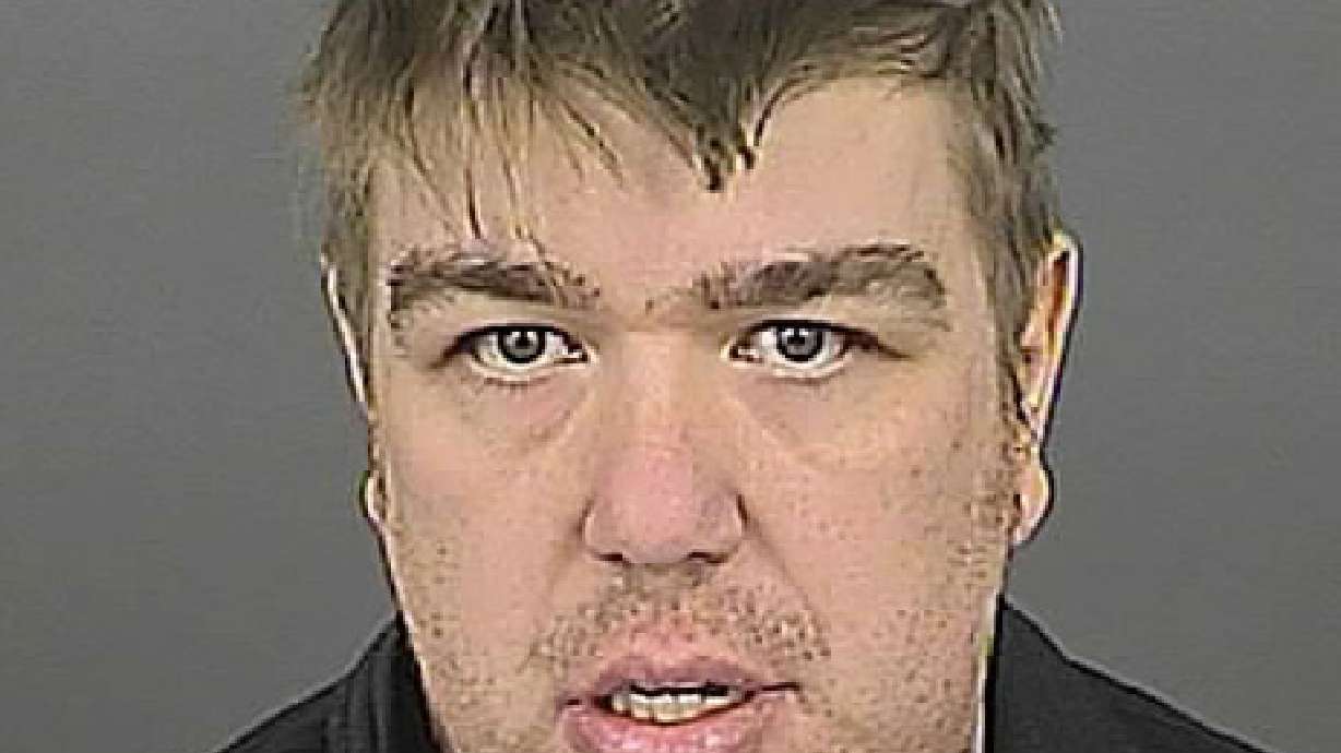 4 accused of stealing Chihuly art from botanical gardens