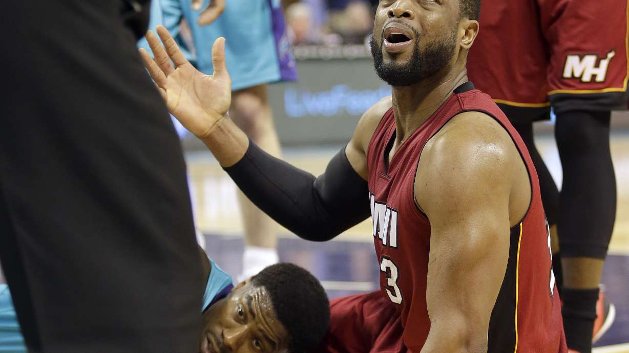 Heat's Wade fined $15K by NBA for gesture