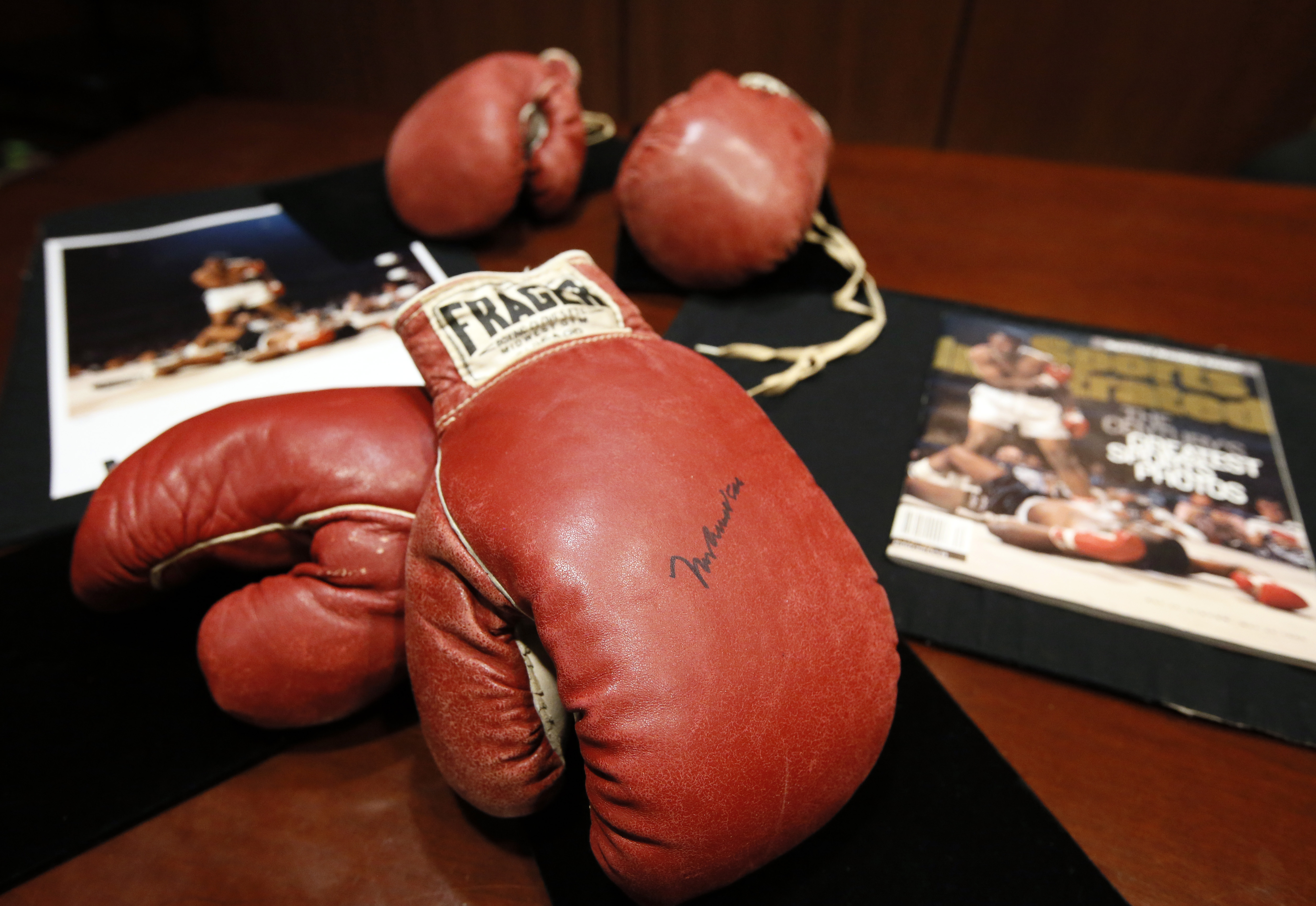 Gloves from infamous Ali-Liston rematch going to auction