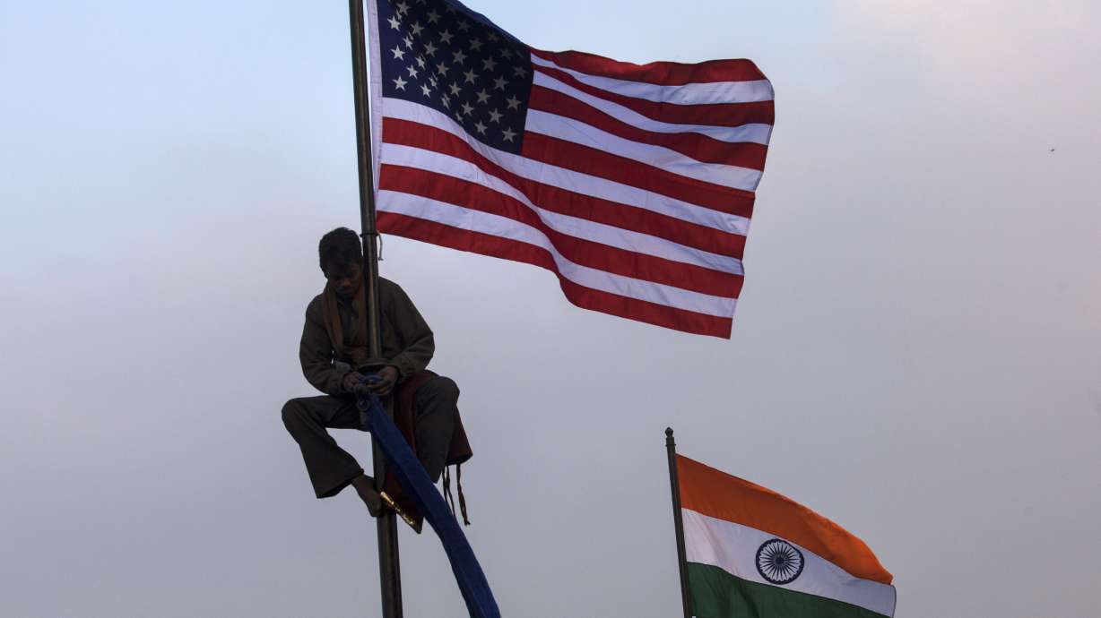 Obama to cut short India trip to pay call on Saudi Arabia