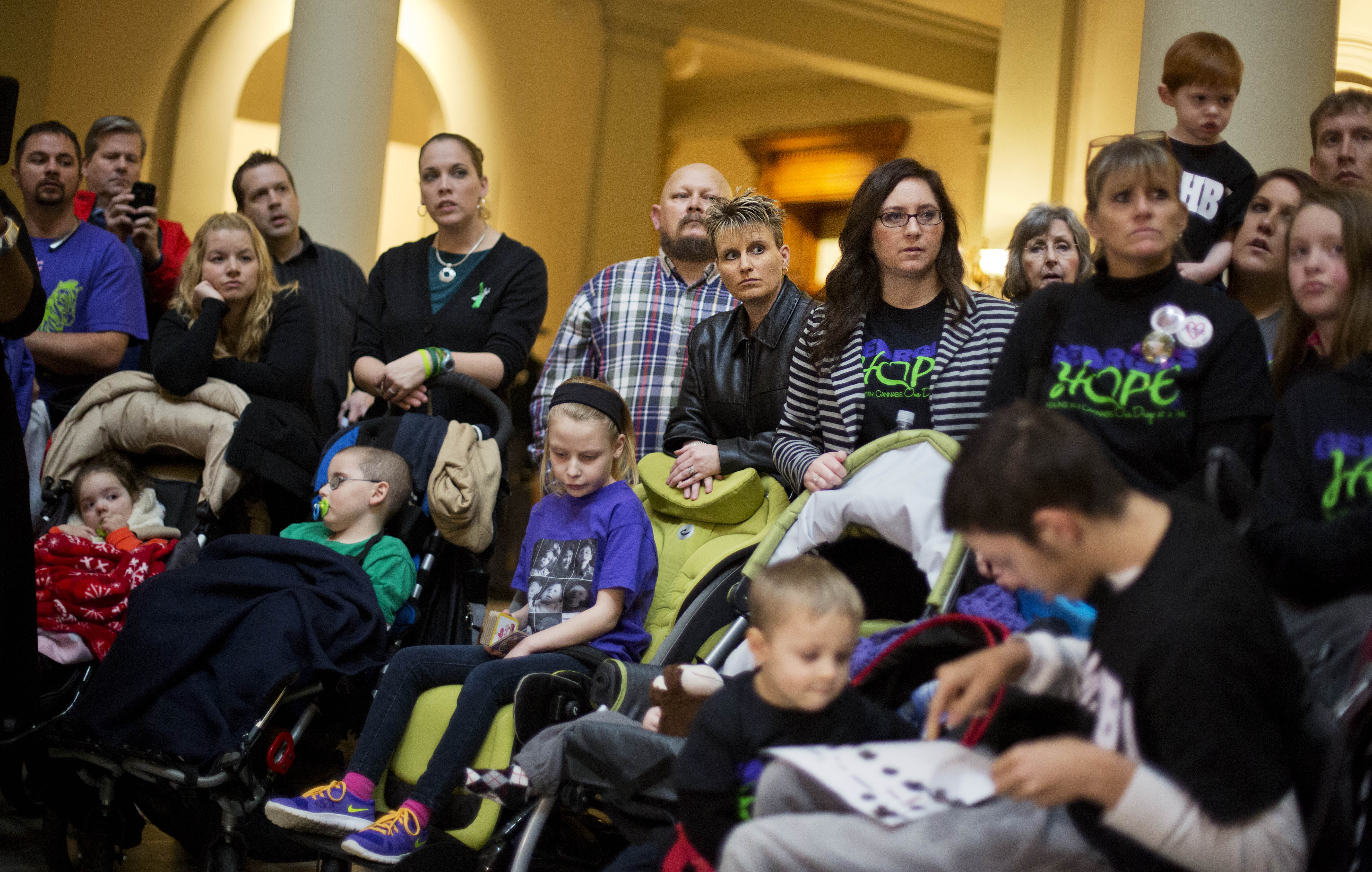 AAP: Medical pot only OK for sick kids failed by other drugs