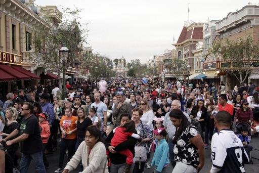Brote de sarampión vinculado a Disneyland sube a 87 casos