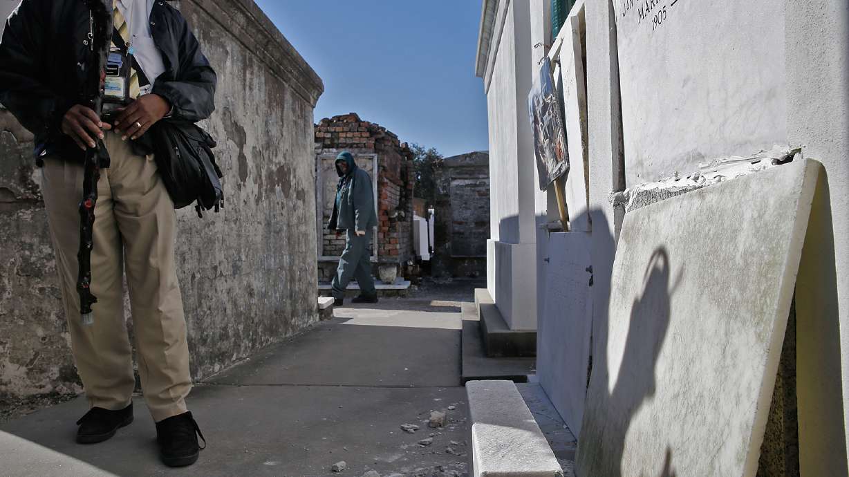 Vandalism: No solo tourists in New Orleans' oldest cemetery