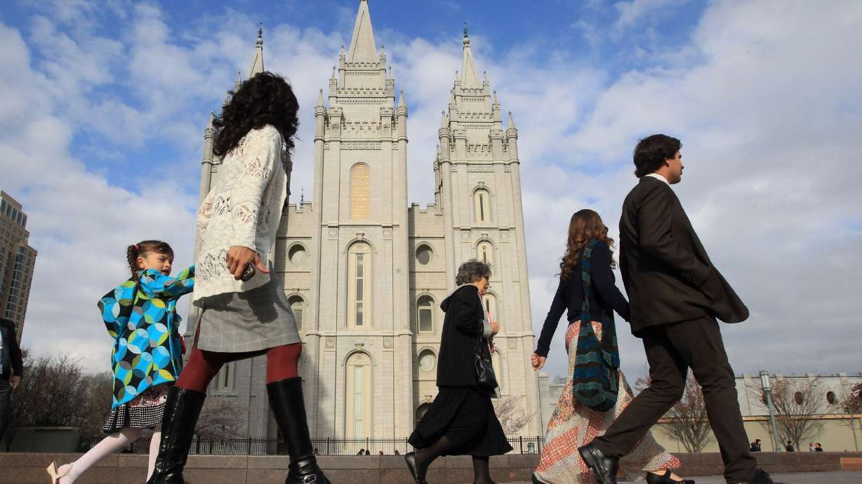 Mormon leaders call for measures protecting gay rights
