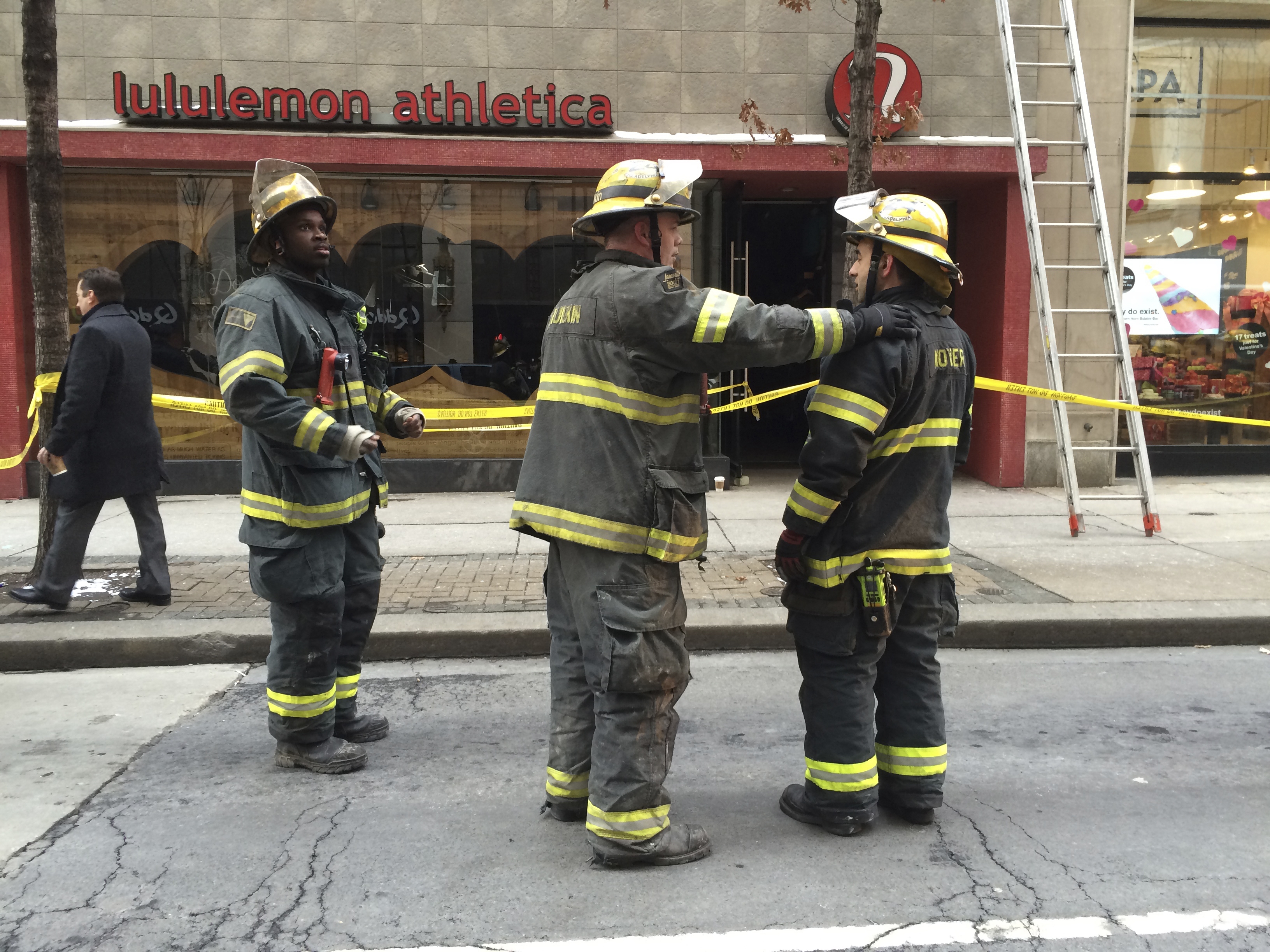 Partial store roof collapse in Philadelphia injures 3 women
