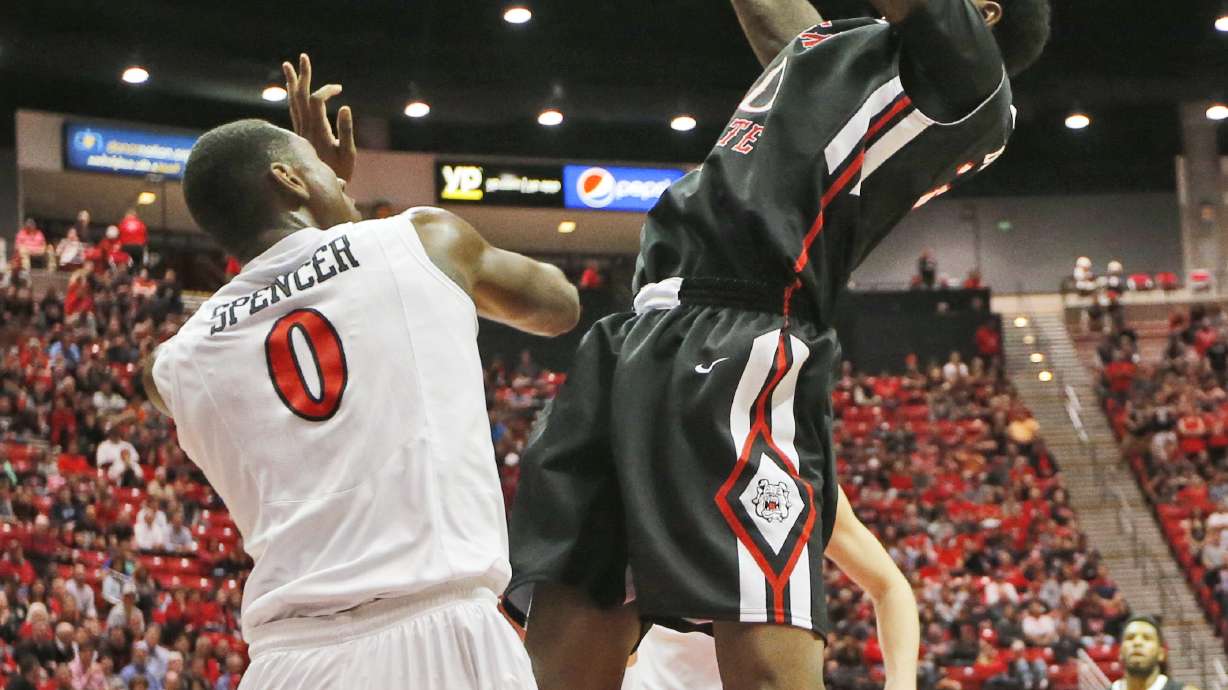 Quinn leads San Diego State to 58-47 win vs Fresno State