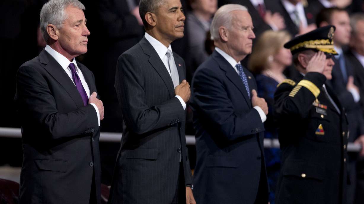 At farewell, Obama praises Hagel as 'true American patriot'