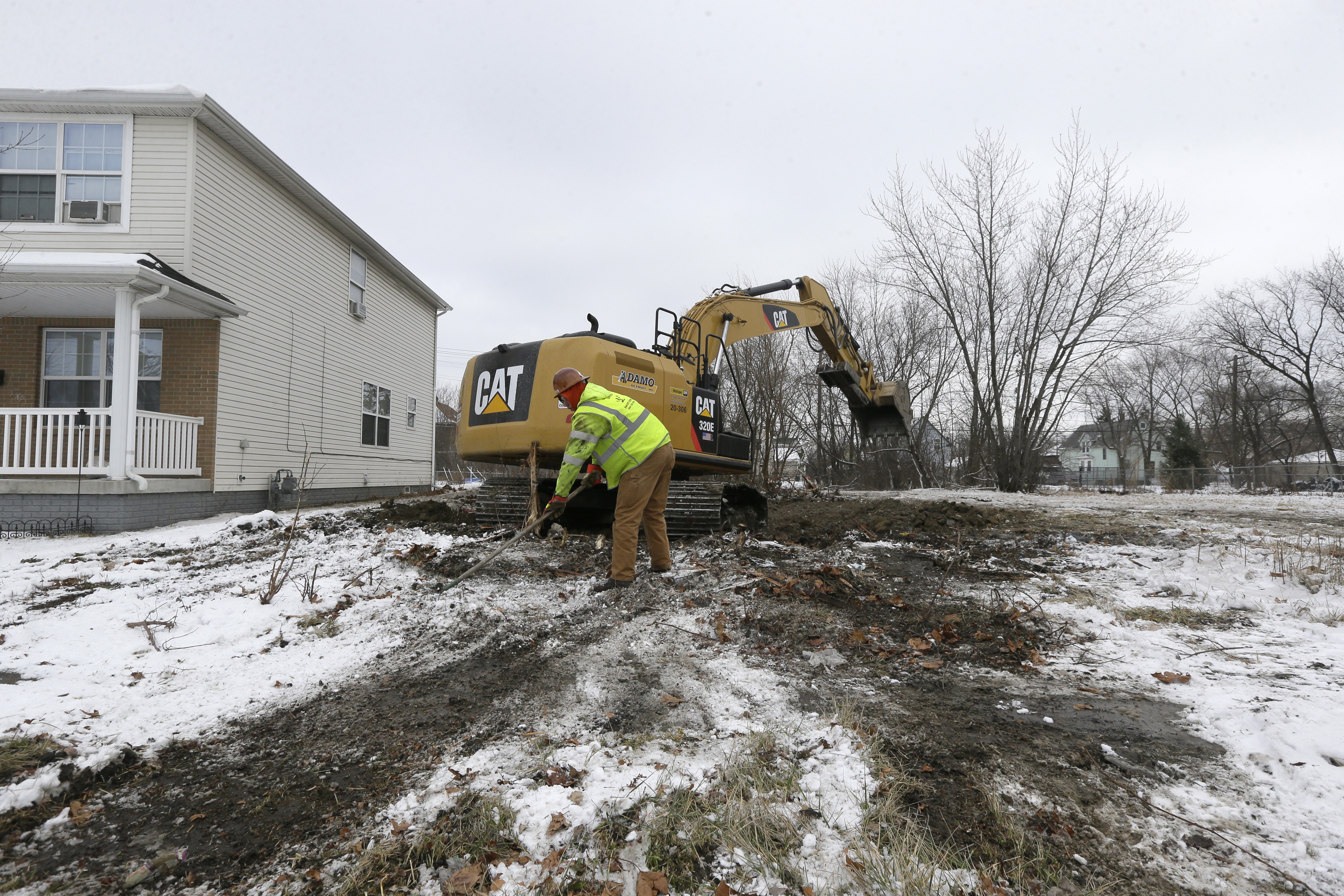 Squatters slow Detroit's plan to bulldoze way to prosperity