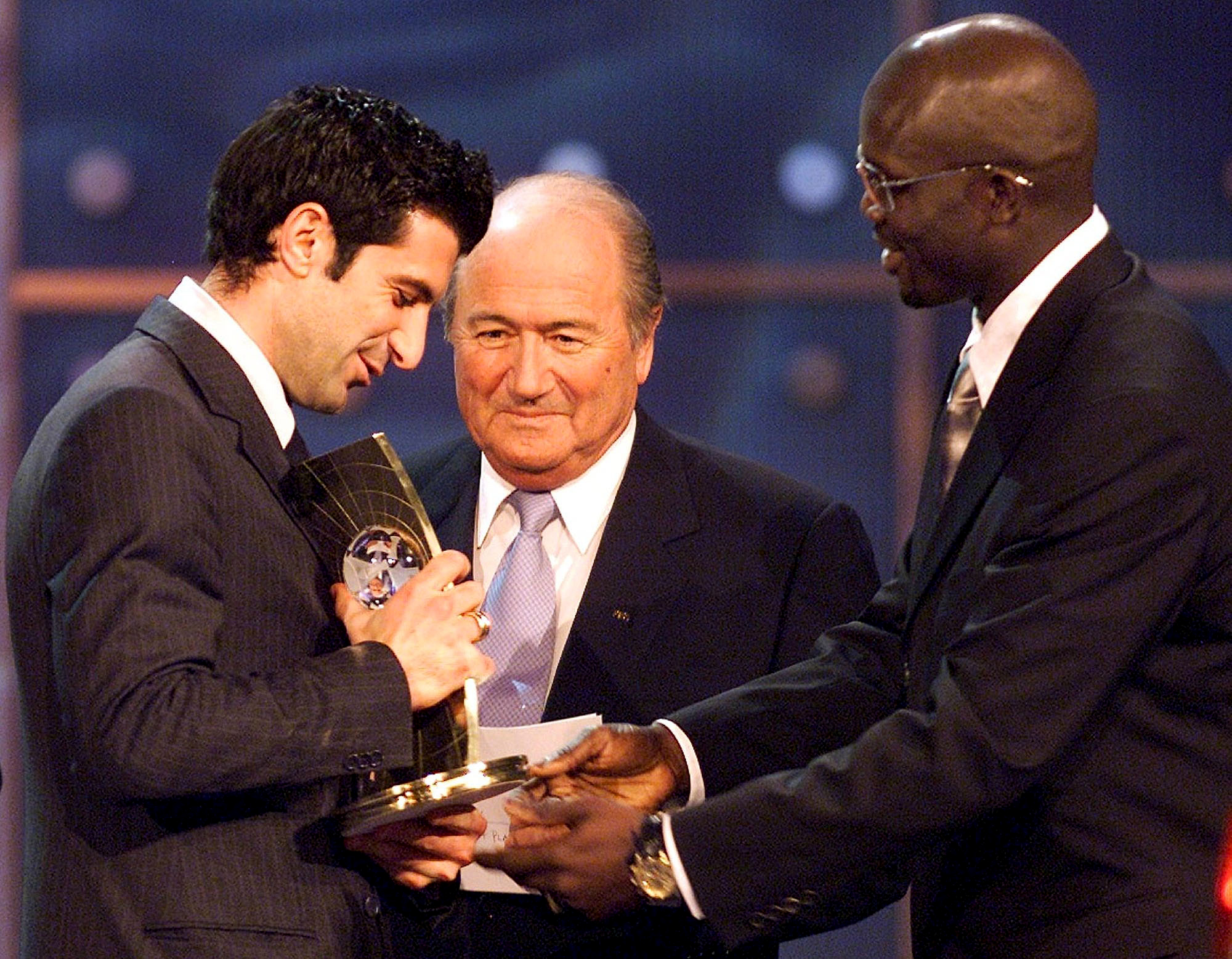 Blatter joins FIFA election race without naming nominees