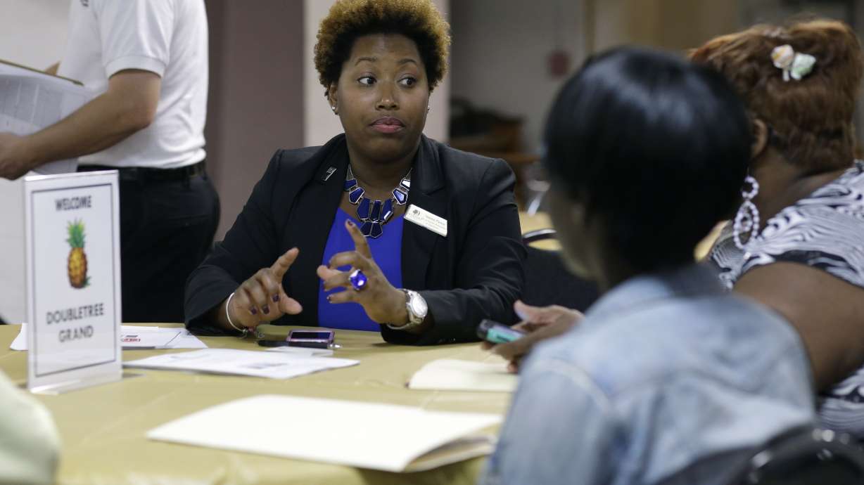 US unemployment benefit applications plunge to 15-year low