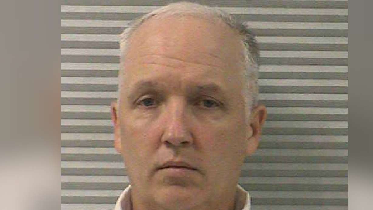 Ex-officer pleads no contest in teen sex abuse case