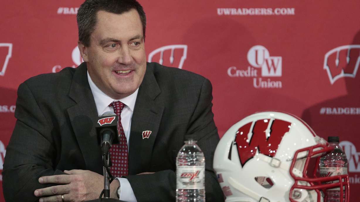 Wisconsin coach Chryst reinforcing recruiting ties back home