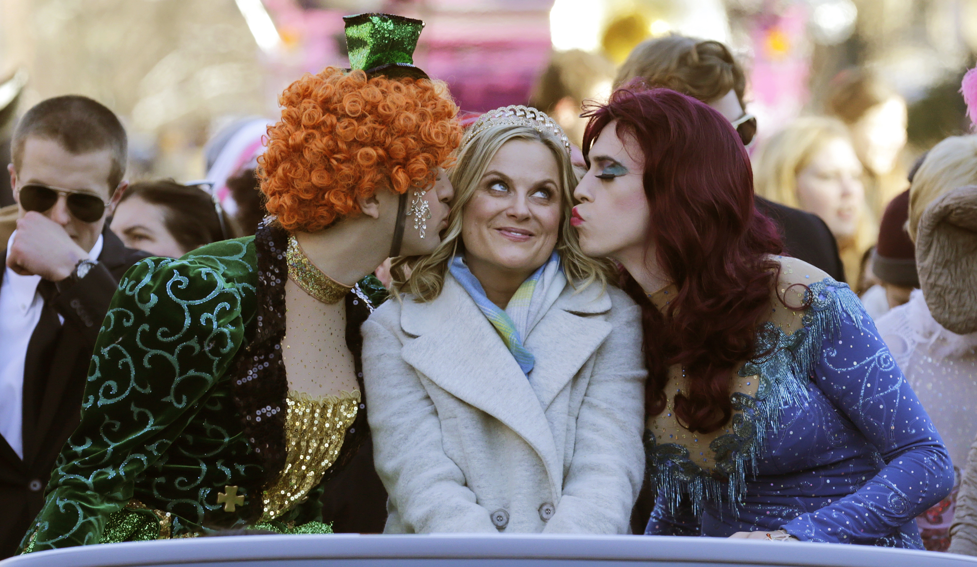 Amy Poehler feted by Harvard's Hasty Pudding