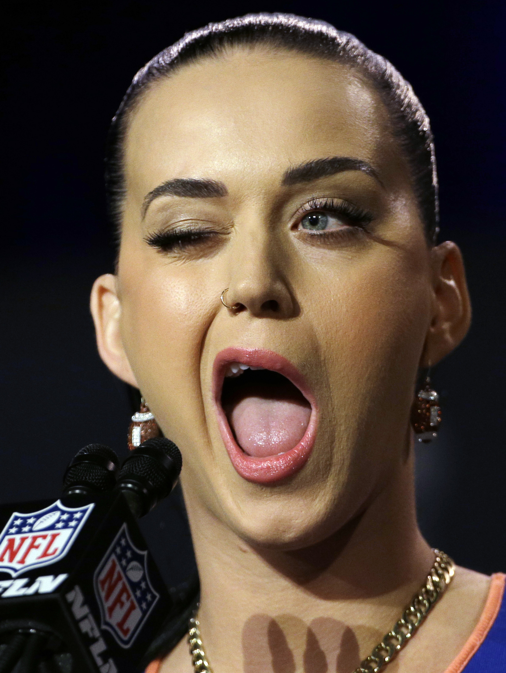 AP Source: Missy Elliott to join Perry for Super Bowl half