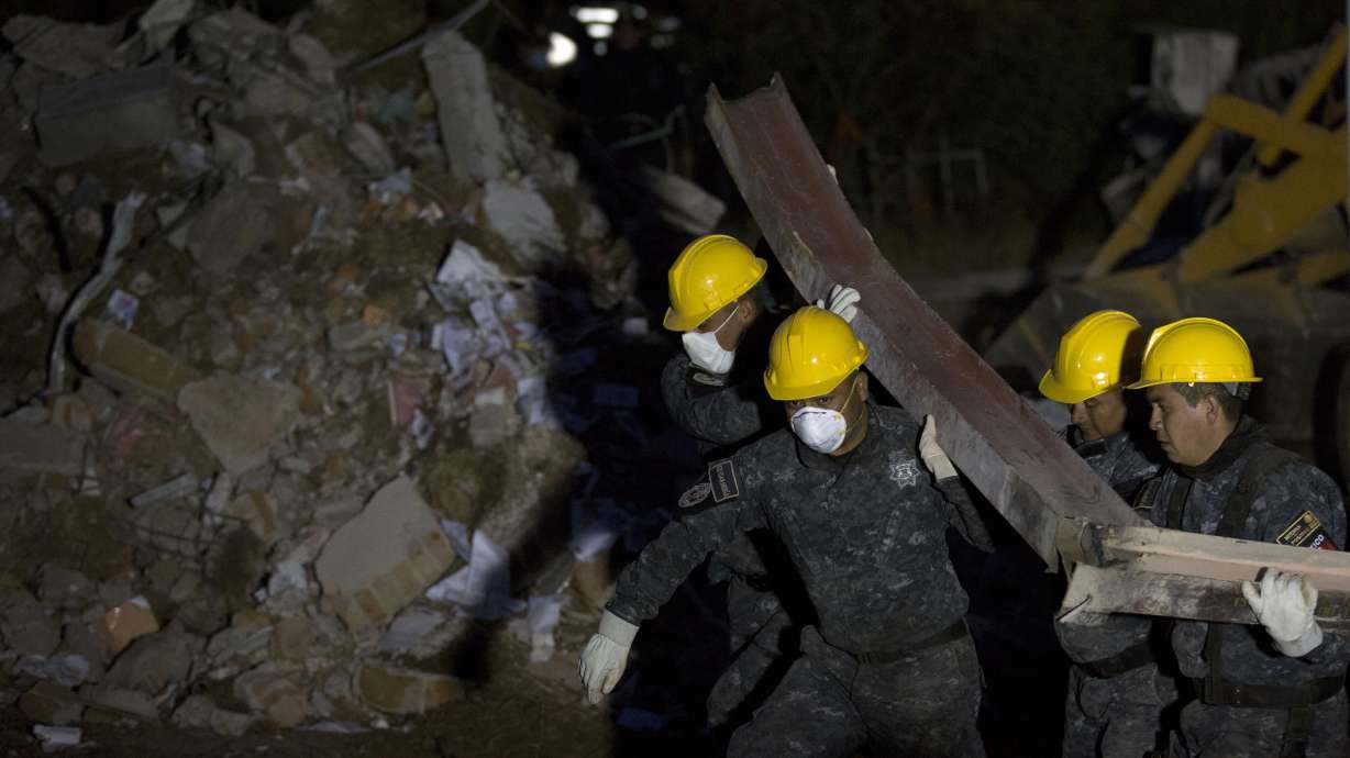 Propane deliveries part of daily life in Mexico