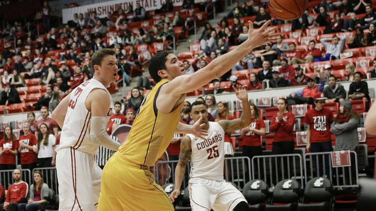 California snaps 6-game skid, 76-67 over Washington State