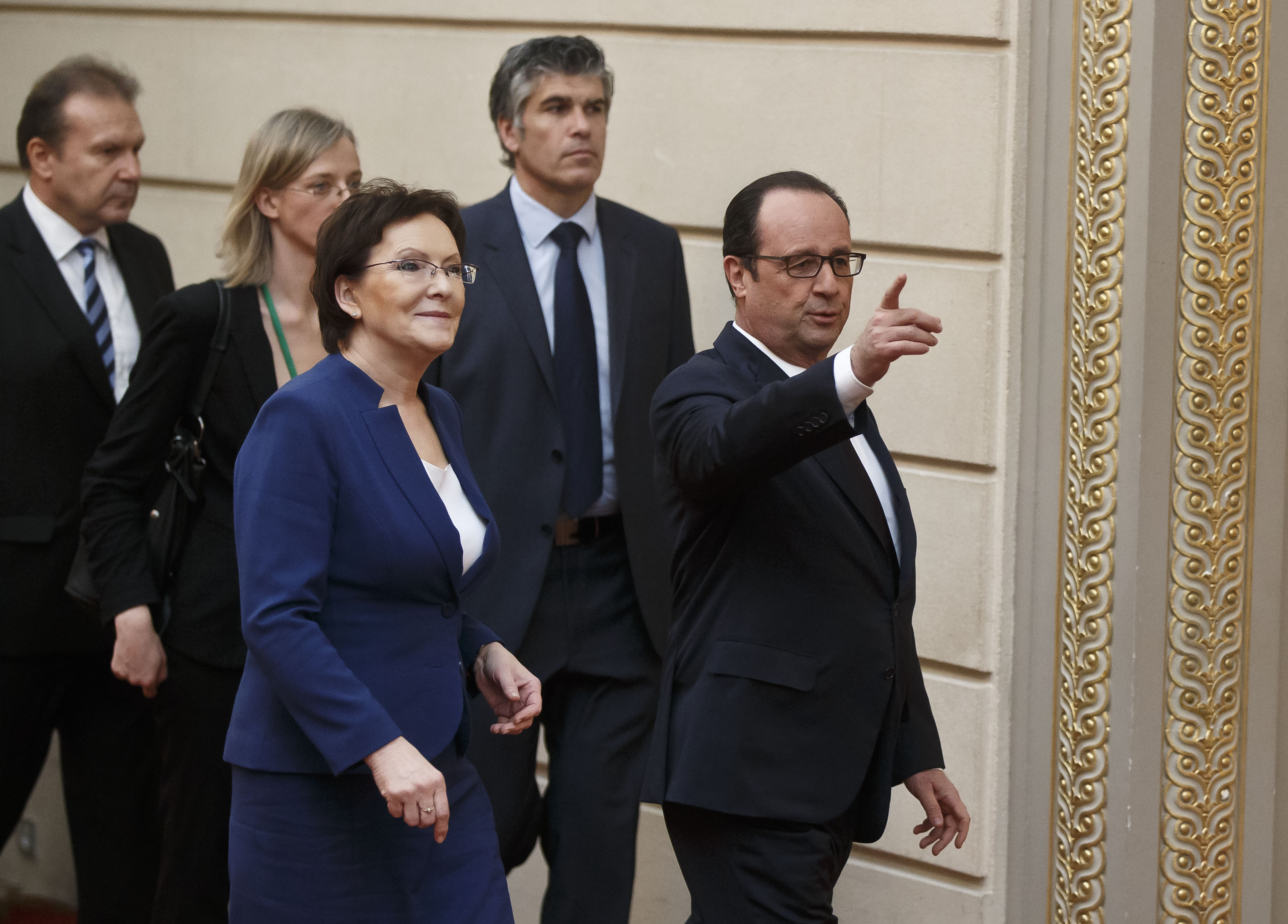 France pledges tanks, armored vehicles to NATO force