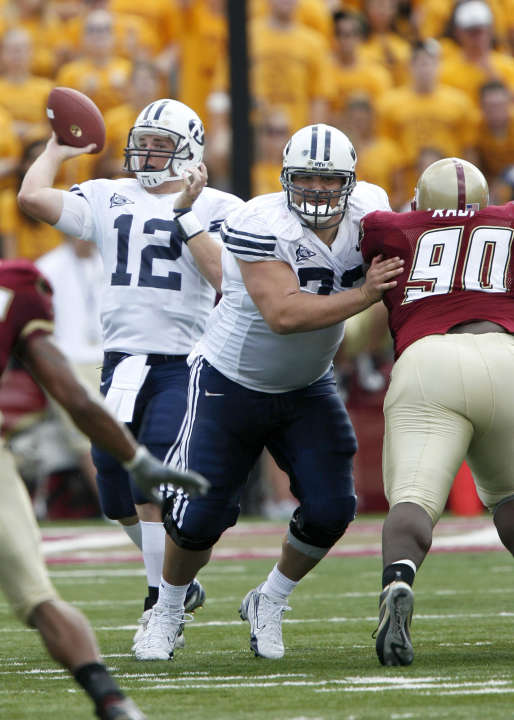 Jake Kuresa playing against Boston College September 16, 2006 (BYU Photo)