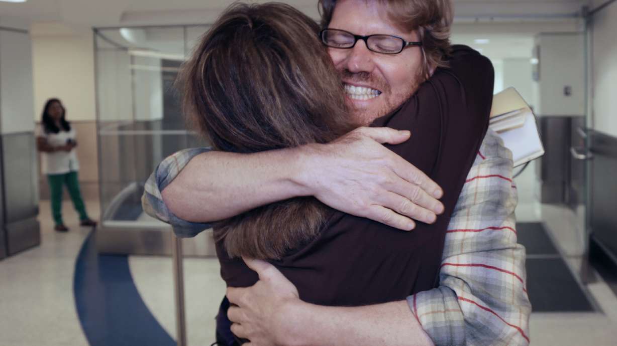 Venezuela uses detained reporter in tourism promo