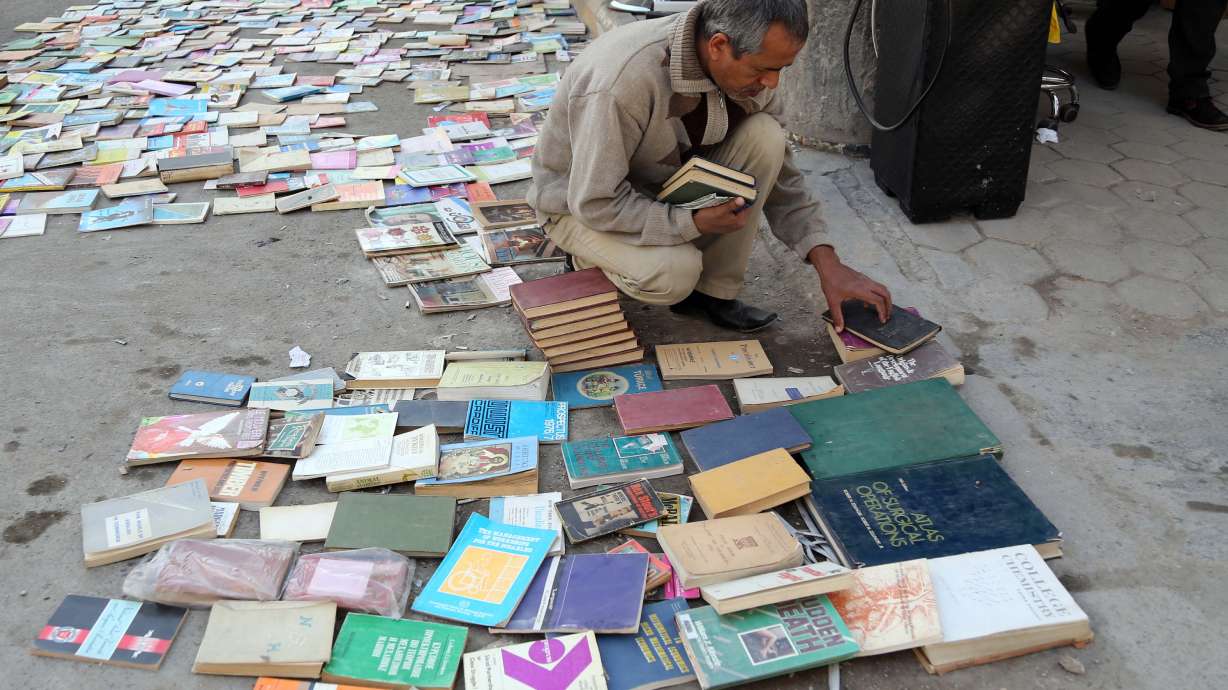 Iraqi libraries ransacked by Islamic State group in Mosul