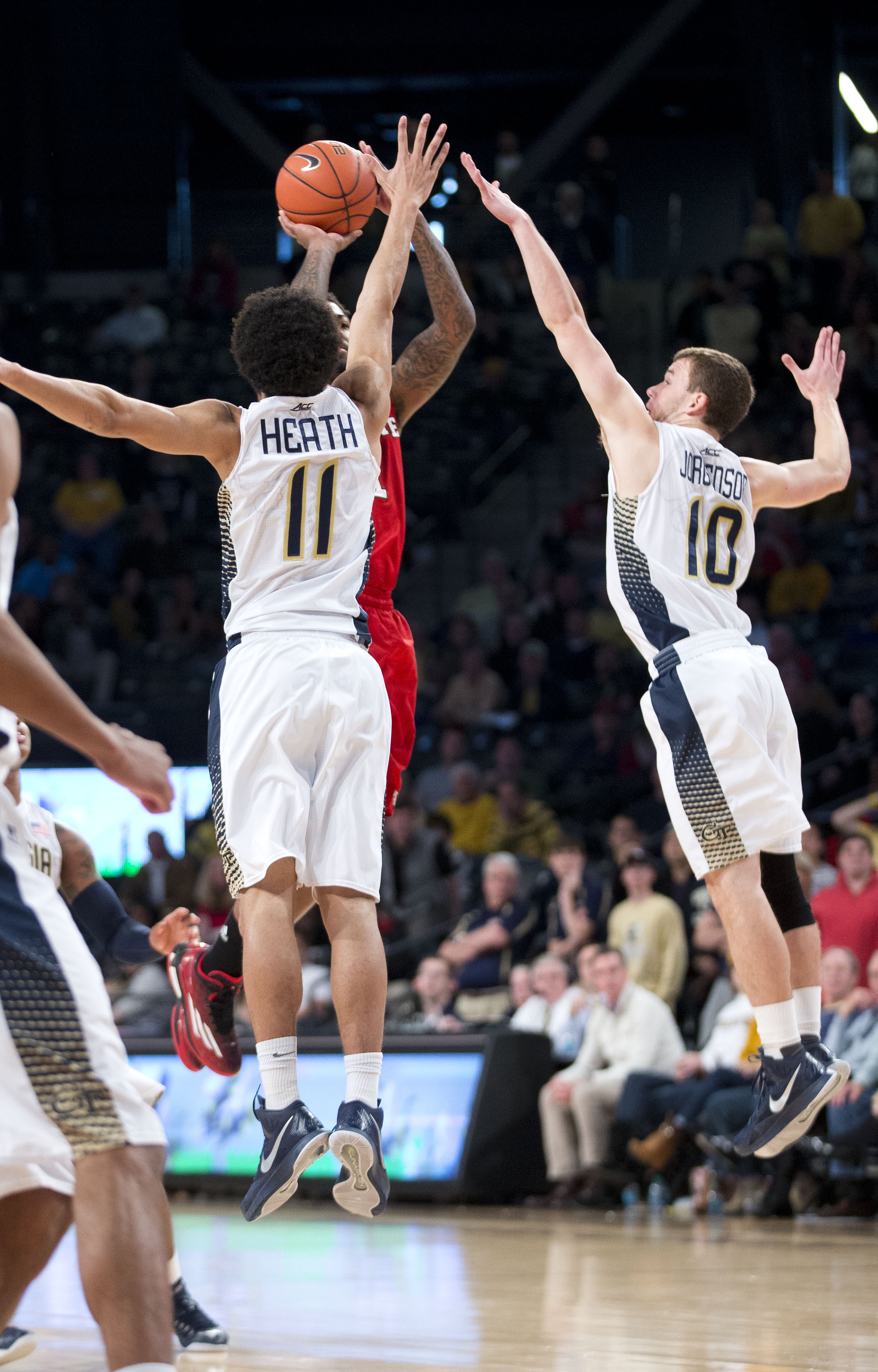 Lacey's 3 at OT buzzer gives Wolfpack win over Georgia Tech