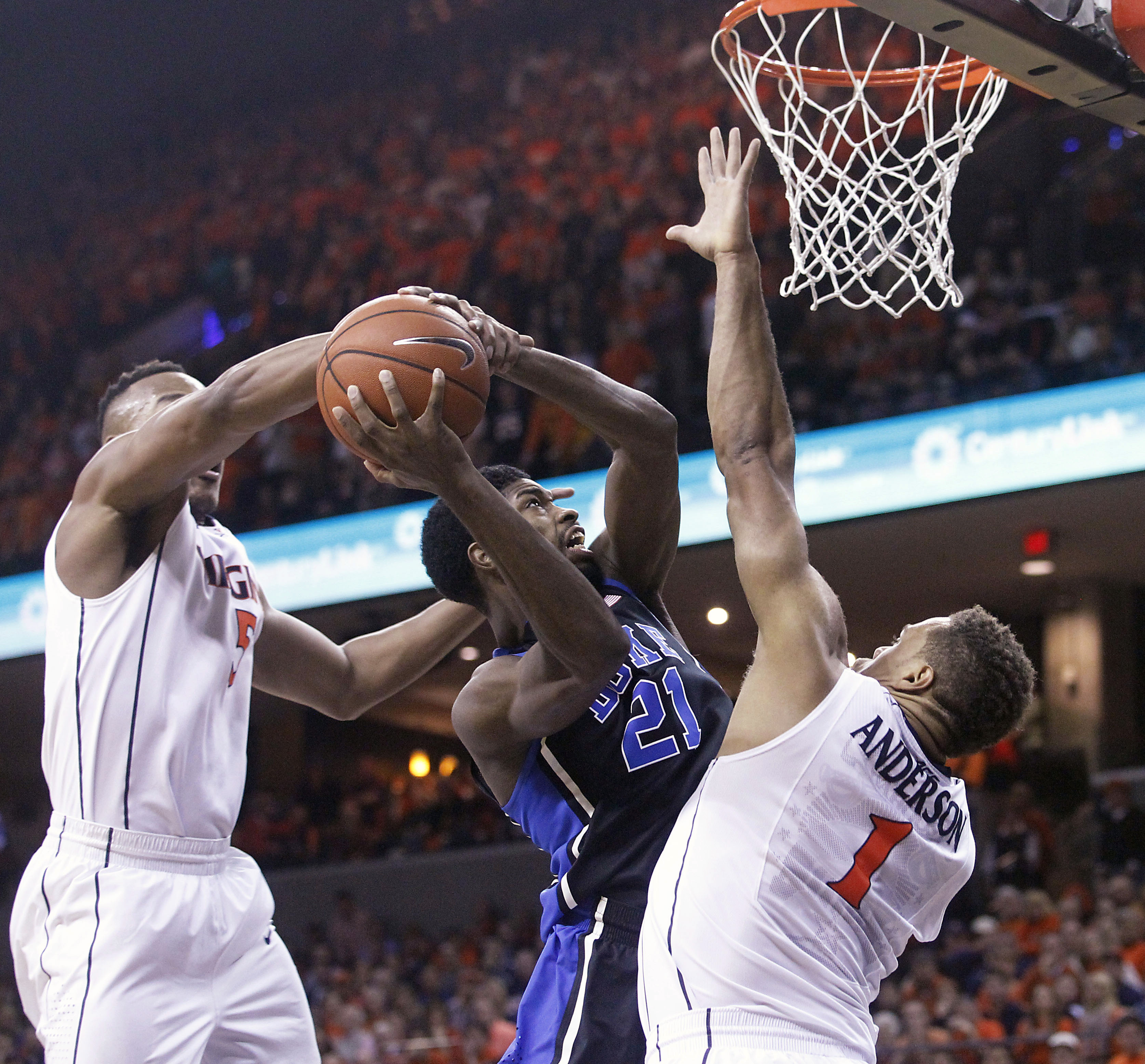 Late rally lifts No. 4 Duke past No. 2 Virginia, 69-63