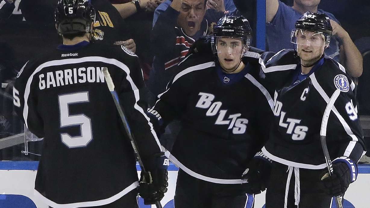 Paquette, Bishop key Lightning's 3-1 win over Blue Jackets