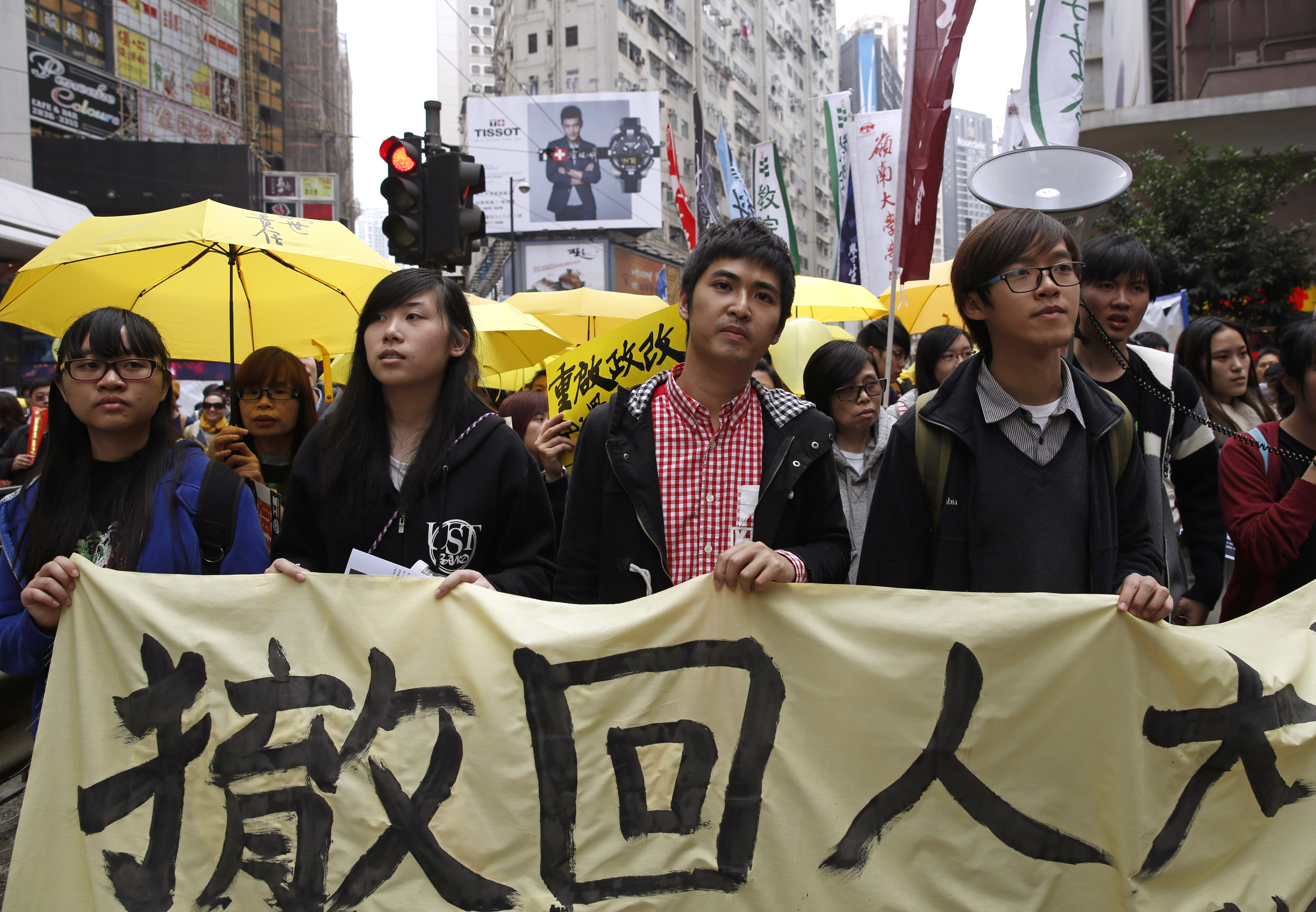 Thousands of Hong Kongers march for democracy