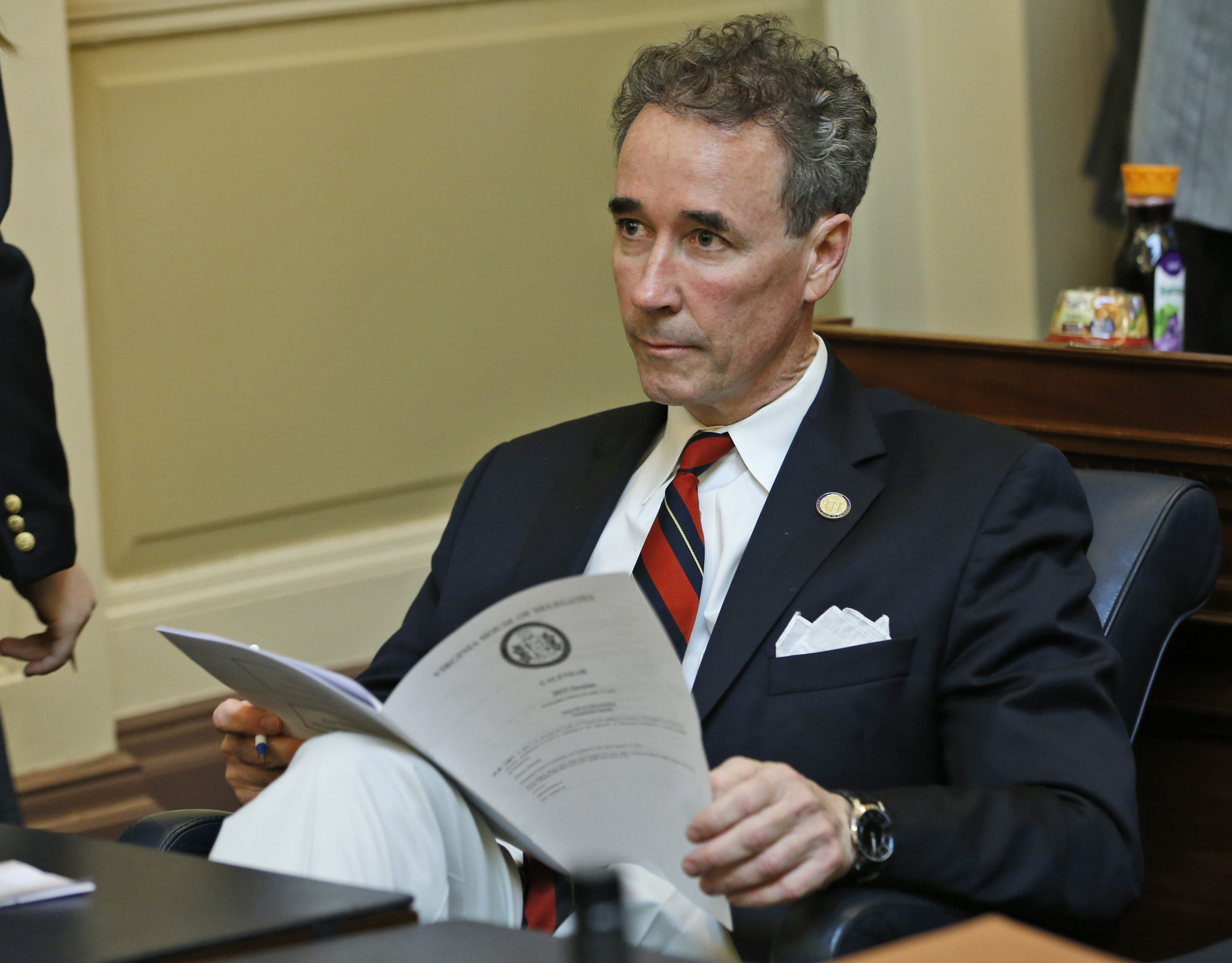 Virginia state House still mulling disgraced lawmaker's fate