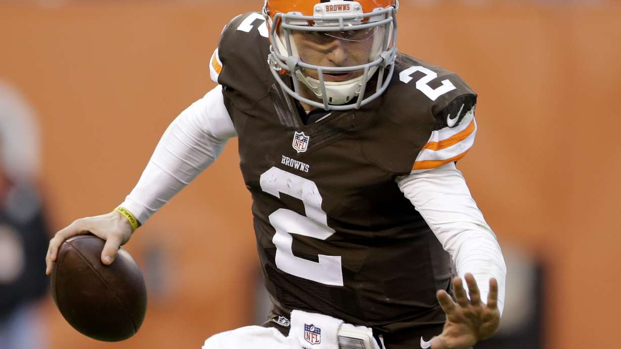 Browns quarterback Johnny Manziel enters treatment