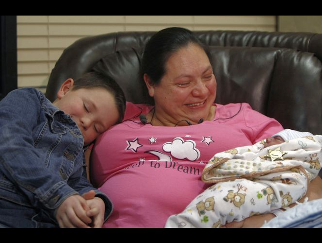 Mamá de UT tiene a su niño con la ayuda de la policía luego de manejar a 75 mph sola