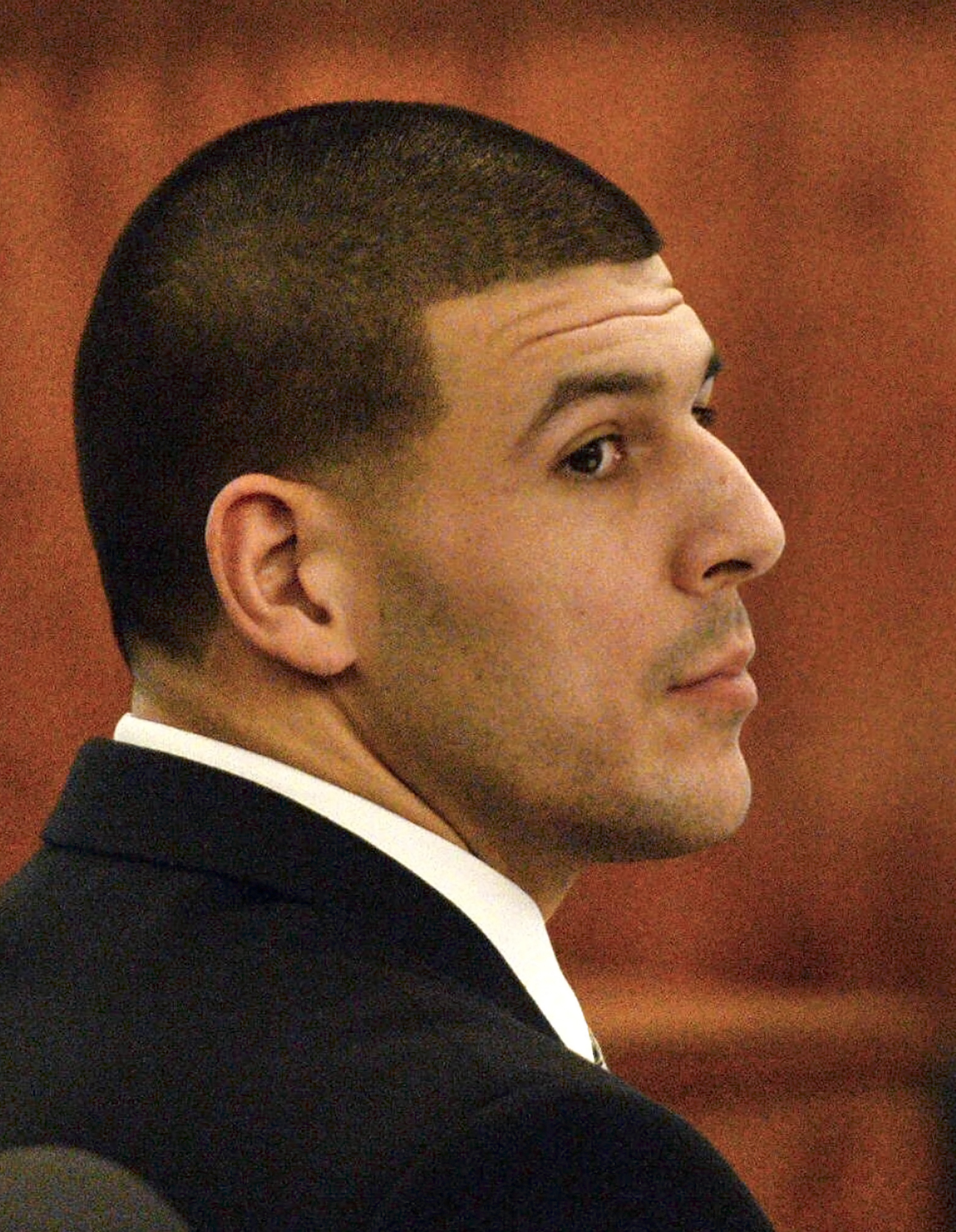 Judge removes juror from Aaron Hernandez murder trial