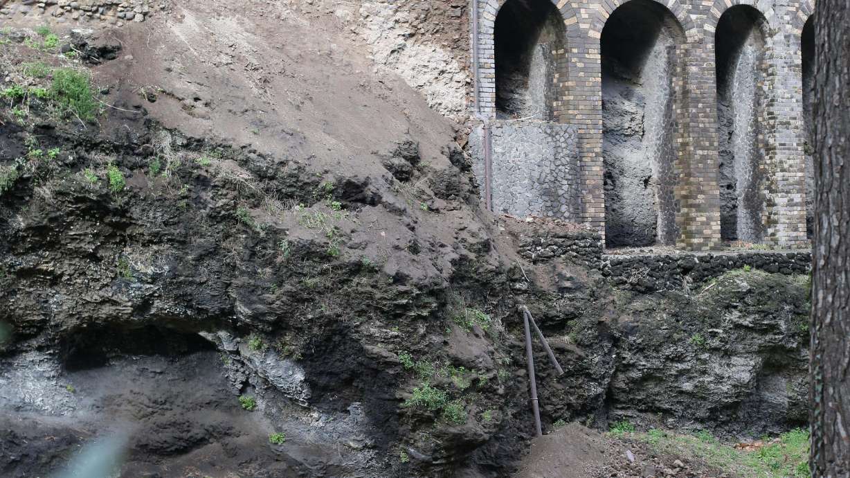 Landslide smashes into wall at Italy's historic Pompeii site