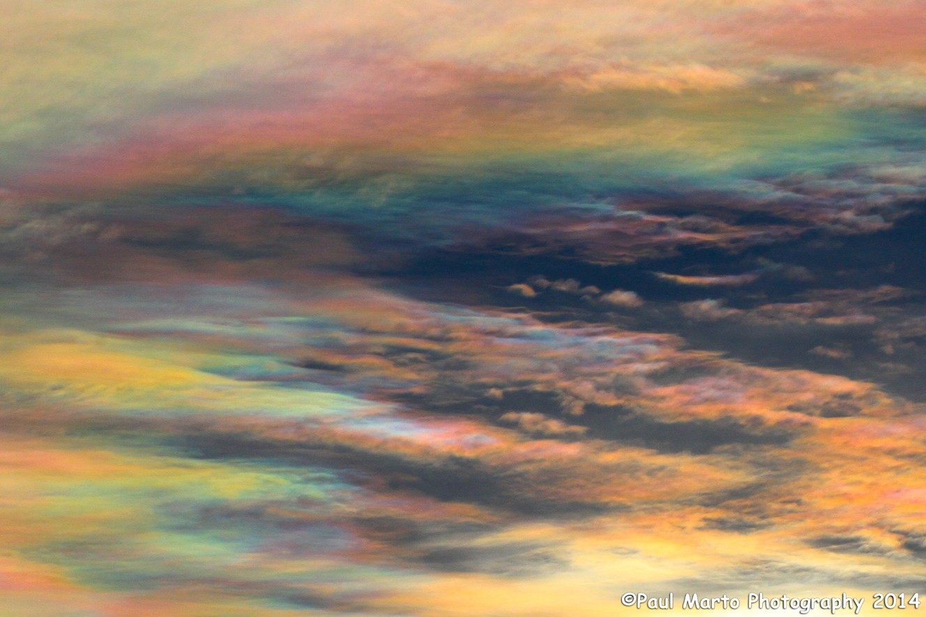 Award-winning local photographer captures rare 'rainbow' clouds