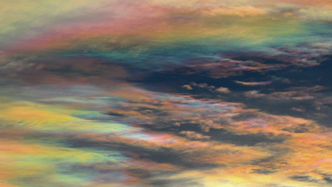Fotógrafo de West Jordan gana reconocimiento por fotos de nubes arco iris y otra increíbles imagines 