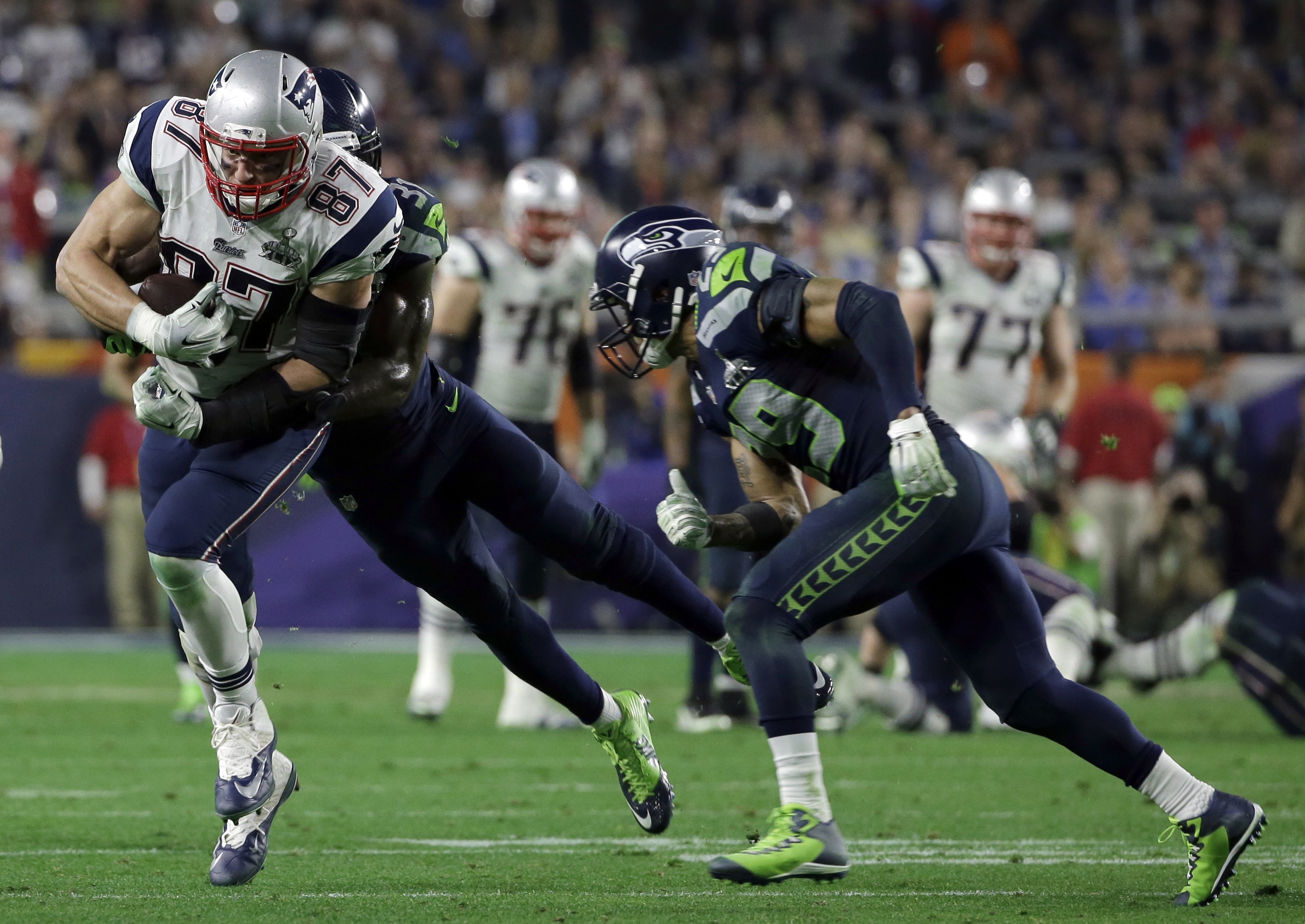 Seattle's Chancellor played Super Bowl with torn MCL