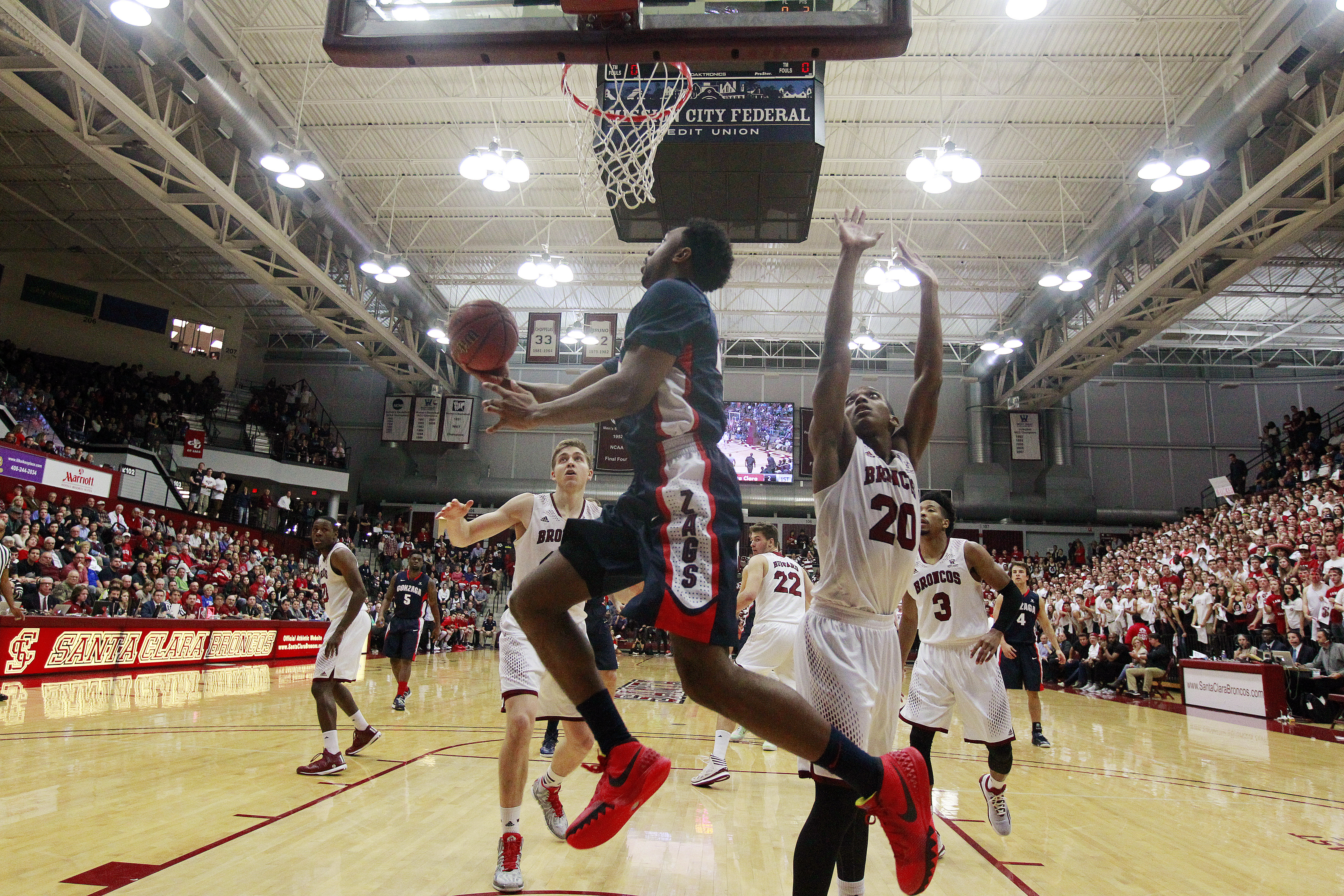 No. 2 Gonzaga rallies past Santa Clara 77-63
