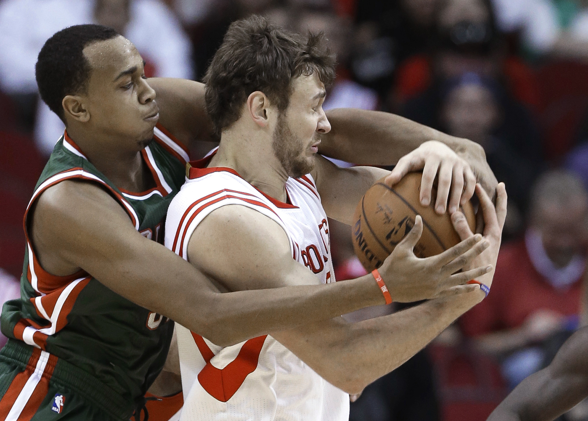 Houston Rockets hit 15 3-pointers to beat Bucks 117-111