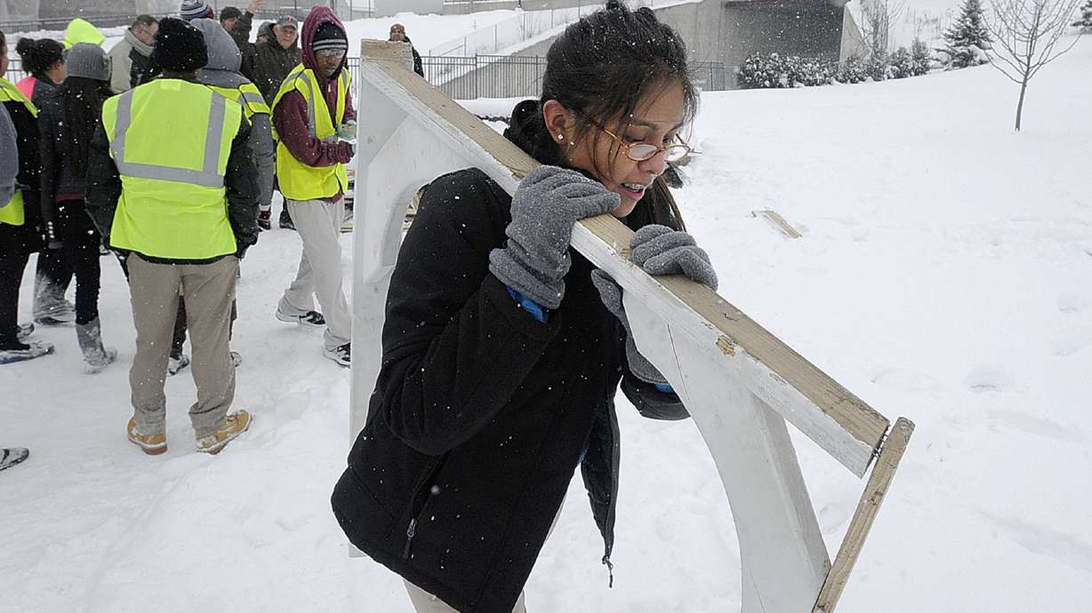 Illinois city mocked by Letterman in '99 plots cold revenge