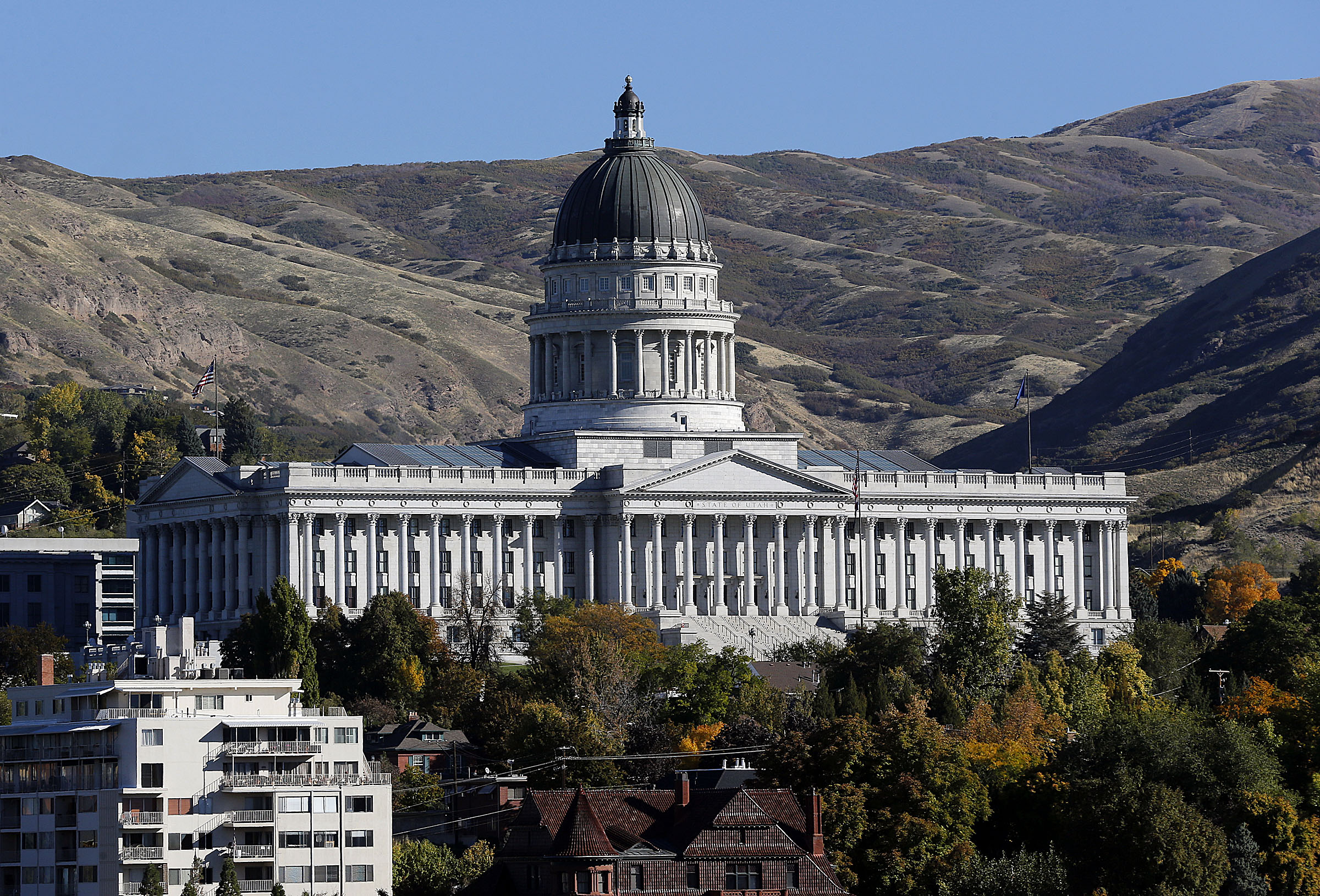 Legislature discusses primary elections, clean air, voter turnout, help for assault victims